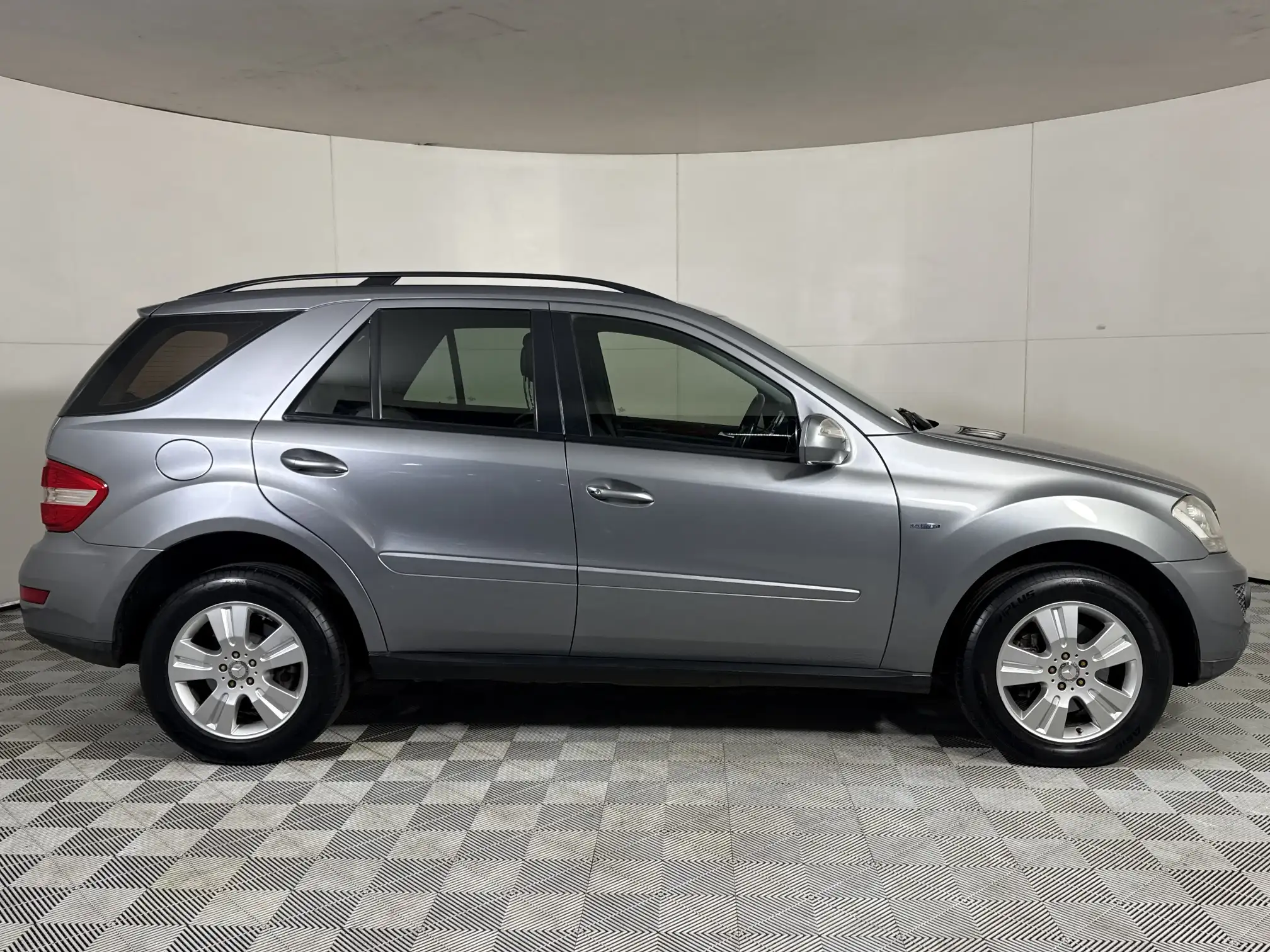 Mercedes-Benz M Class