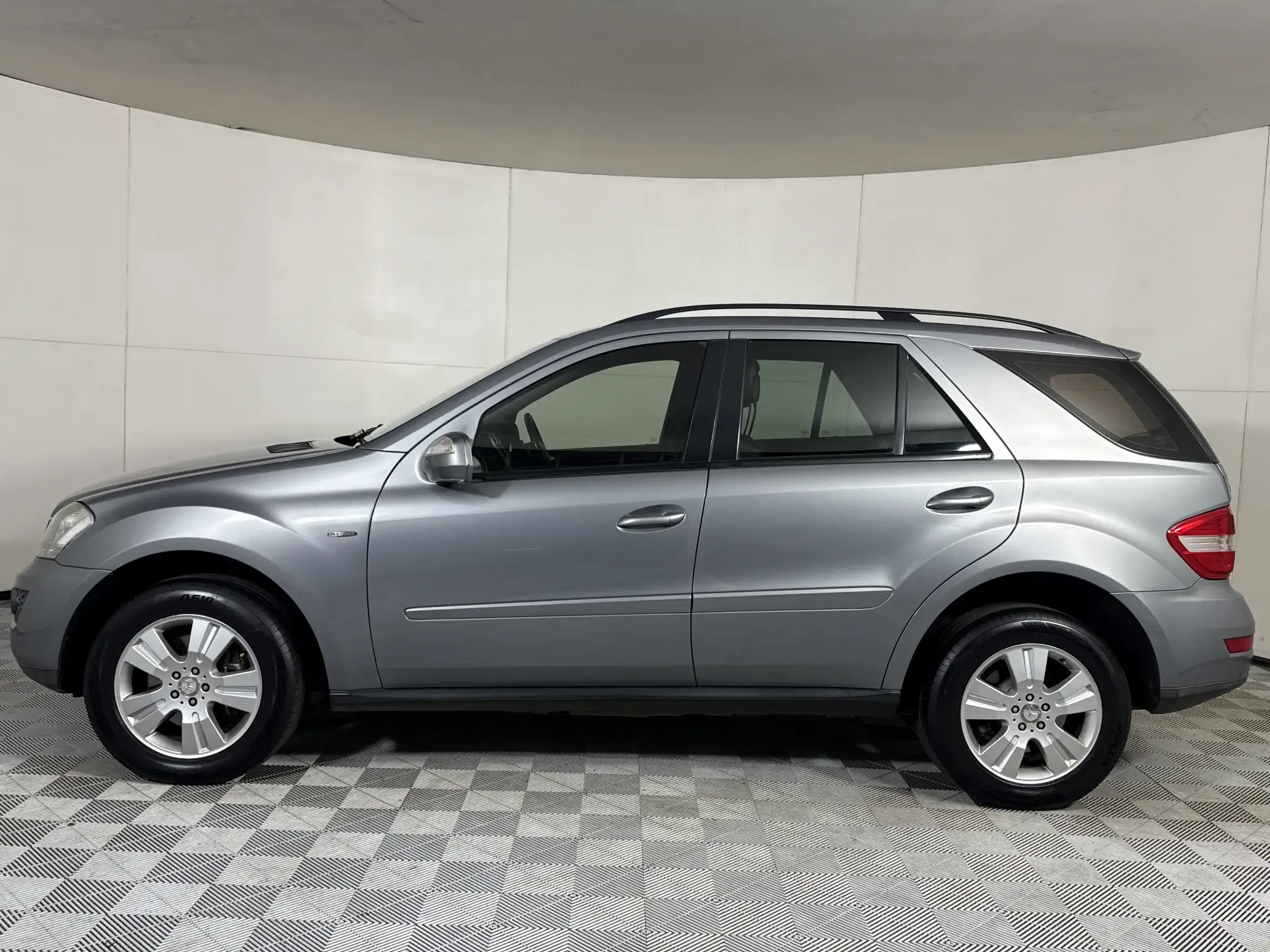 Mercedes-Benz M Class