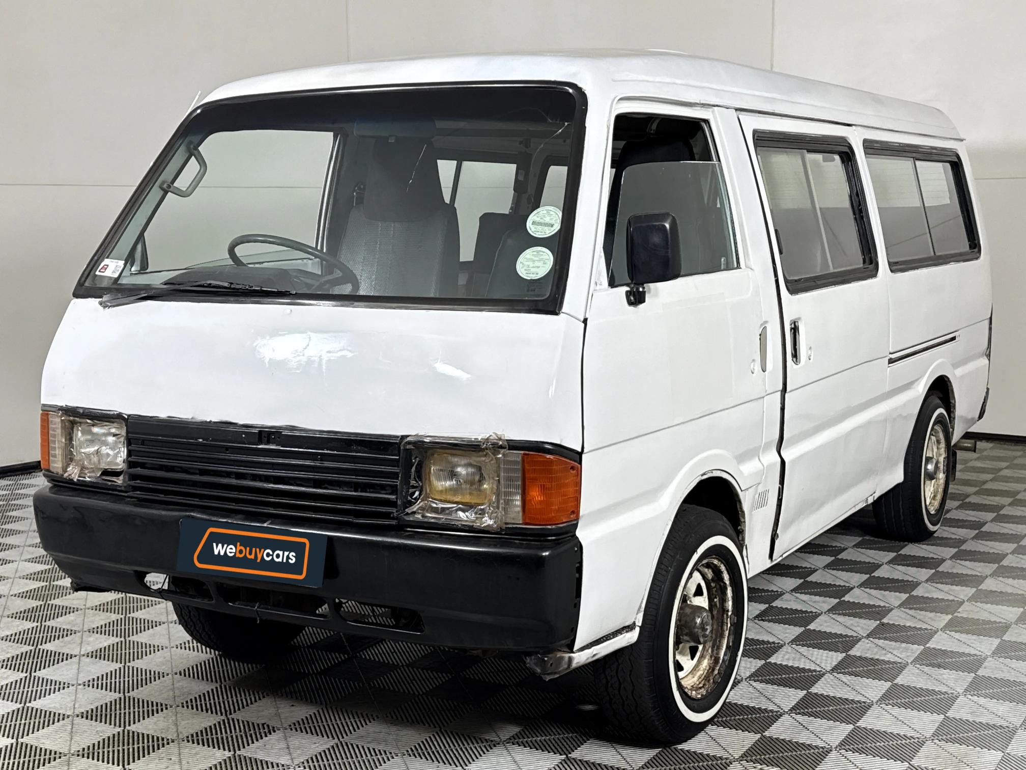 Ford Spectron 16 Seater Minibus