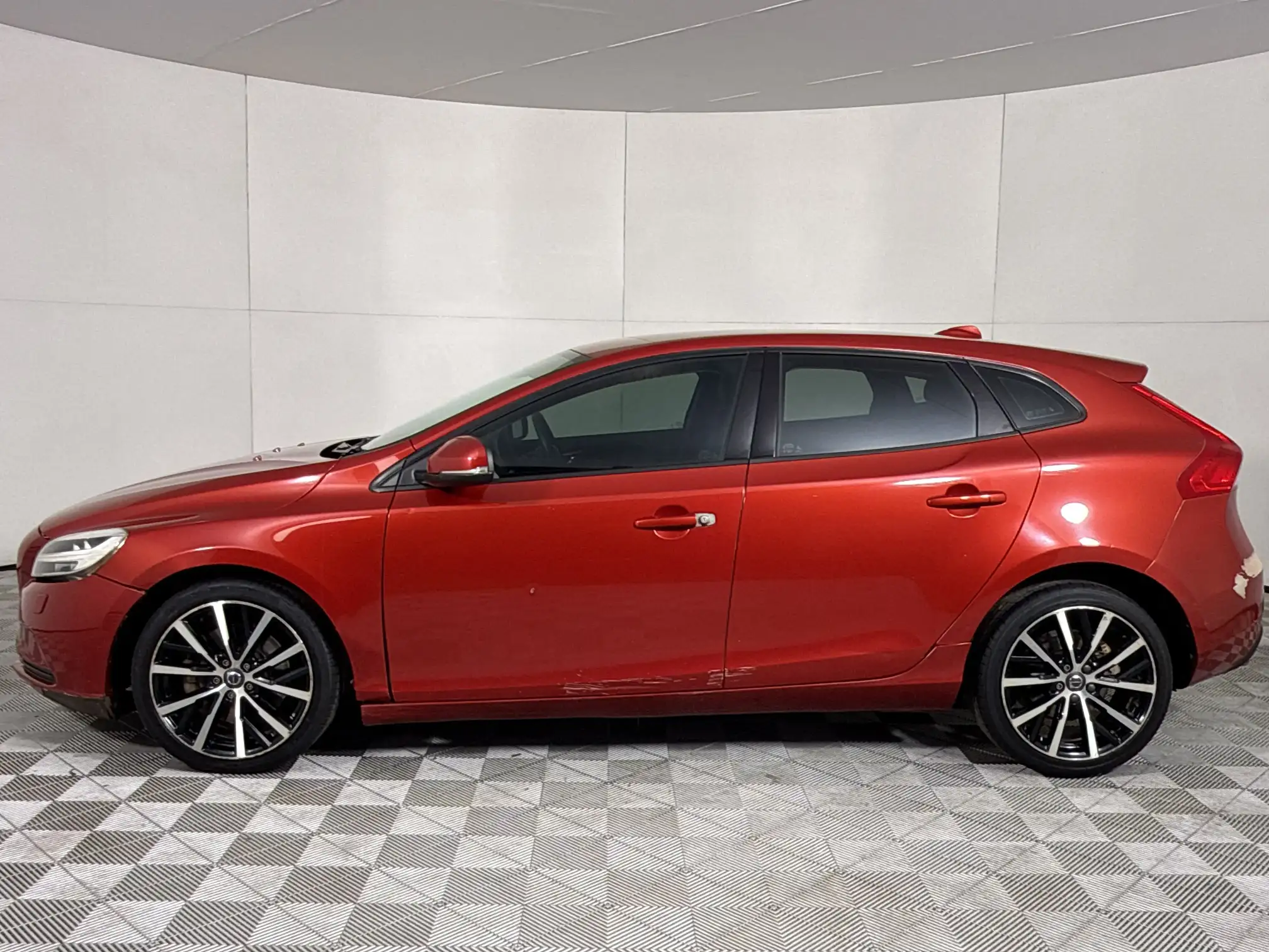 Volvo V40
