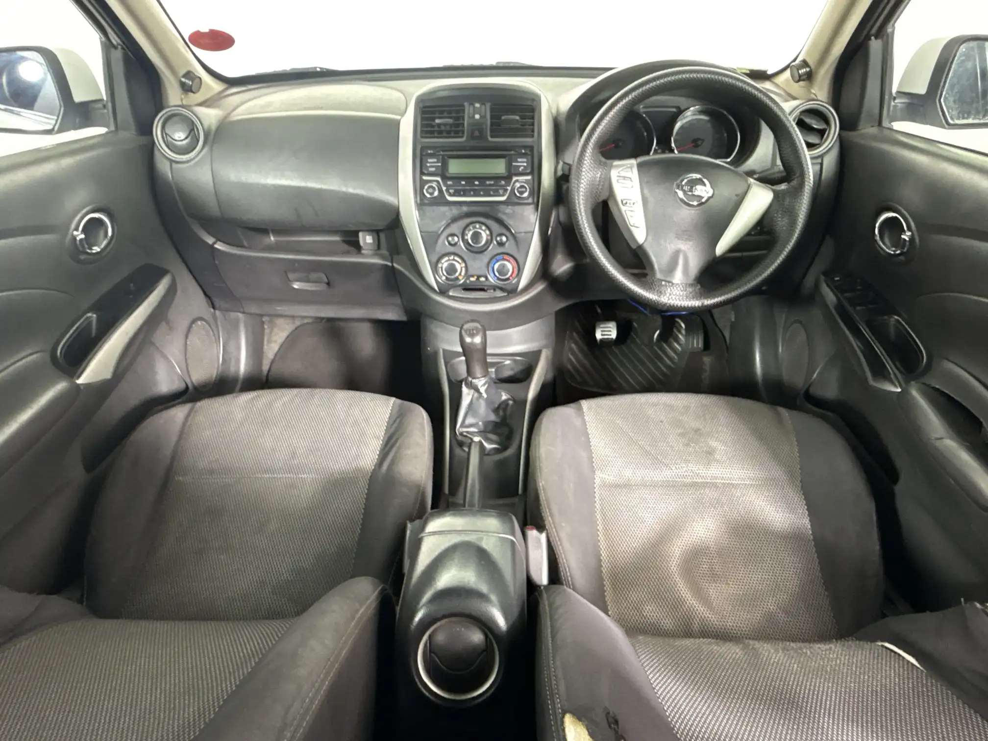 Nissan Almera