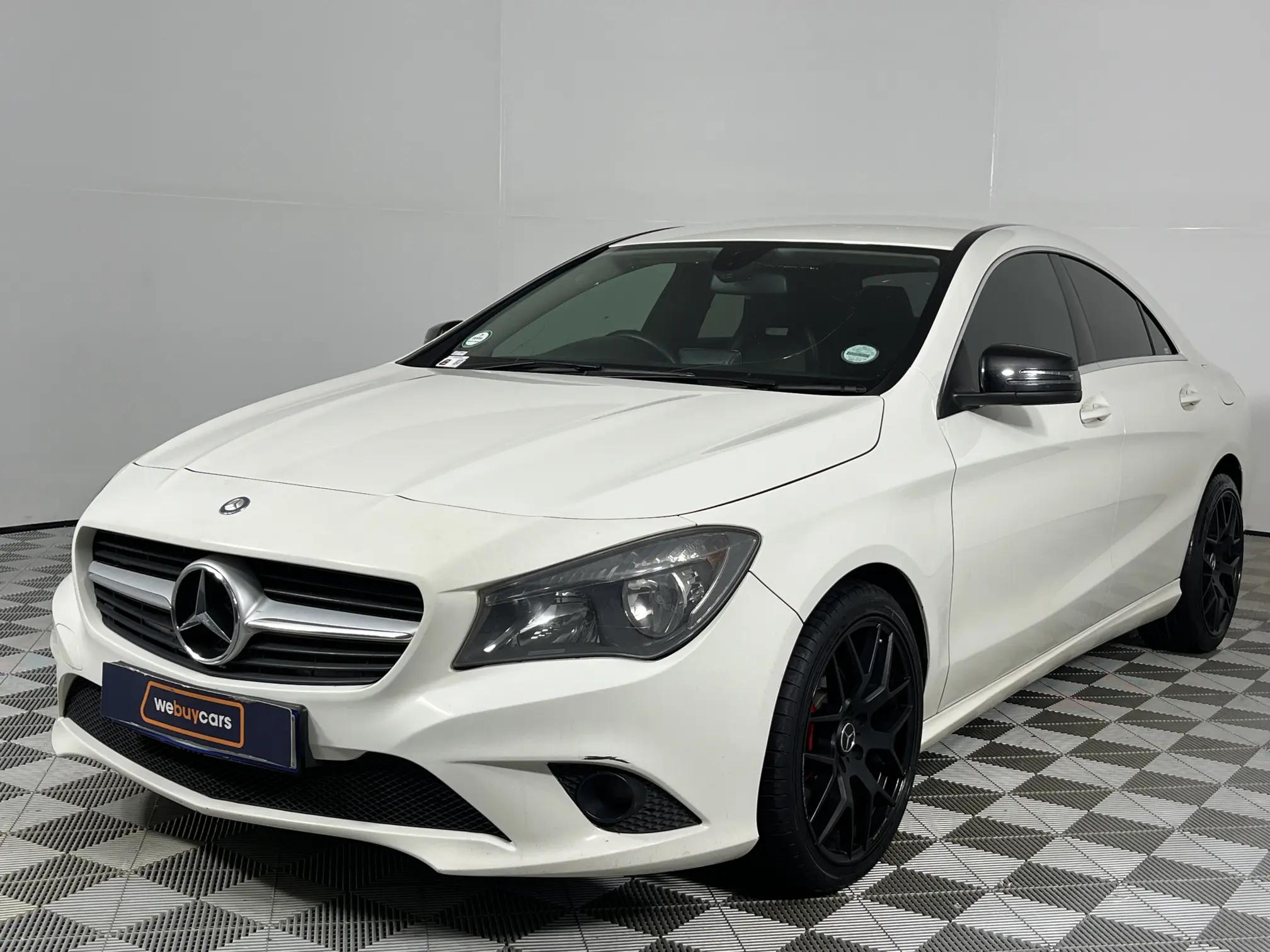 Mercedes Benz CLA 200