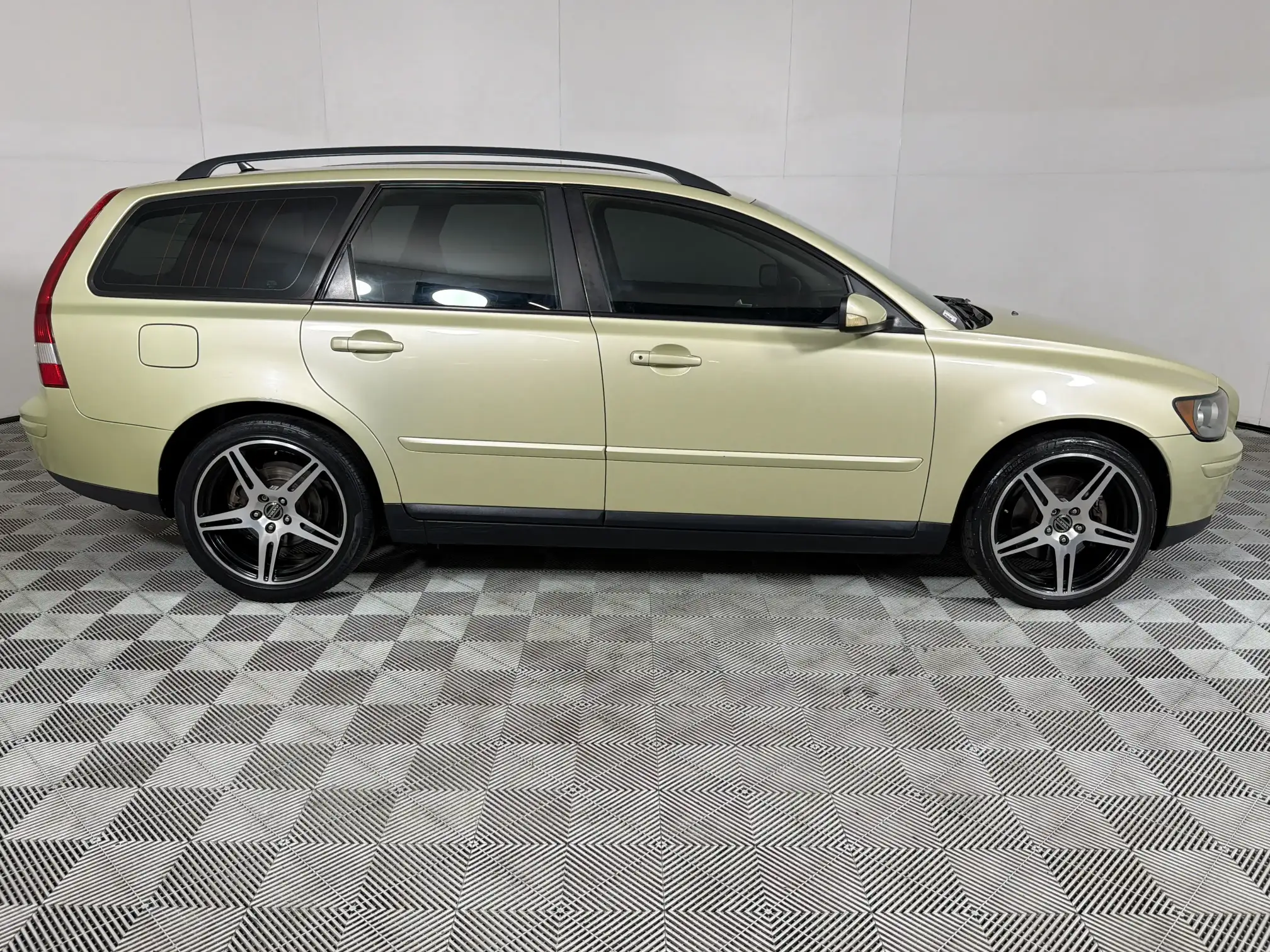 Volvo V50