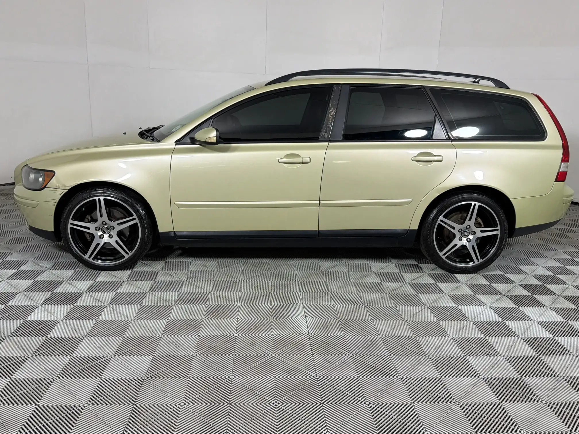 Volvo V50