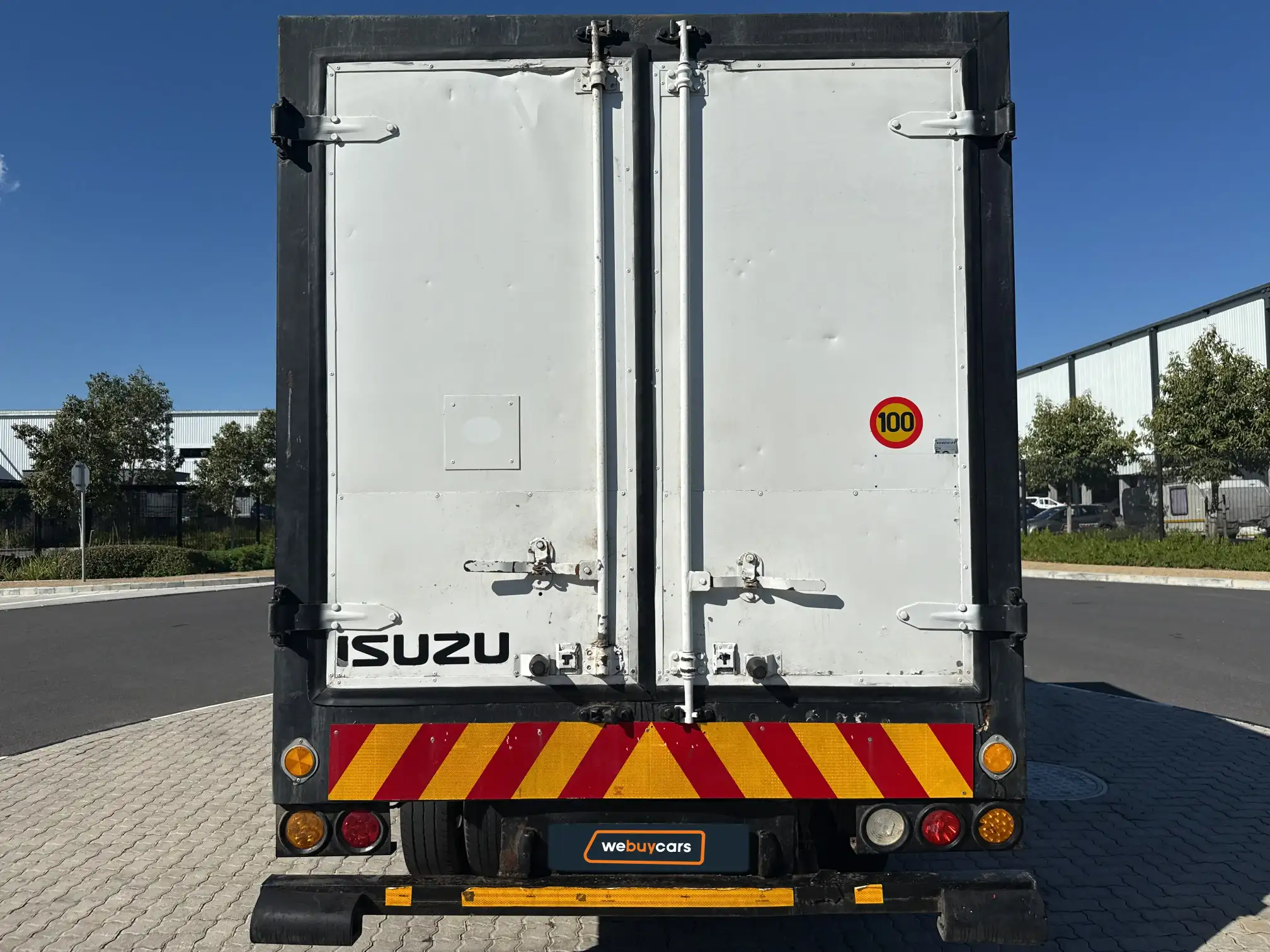 Isuzu NMR