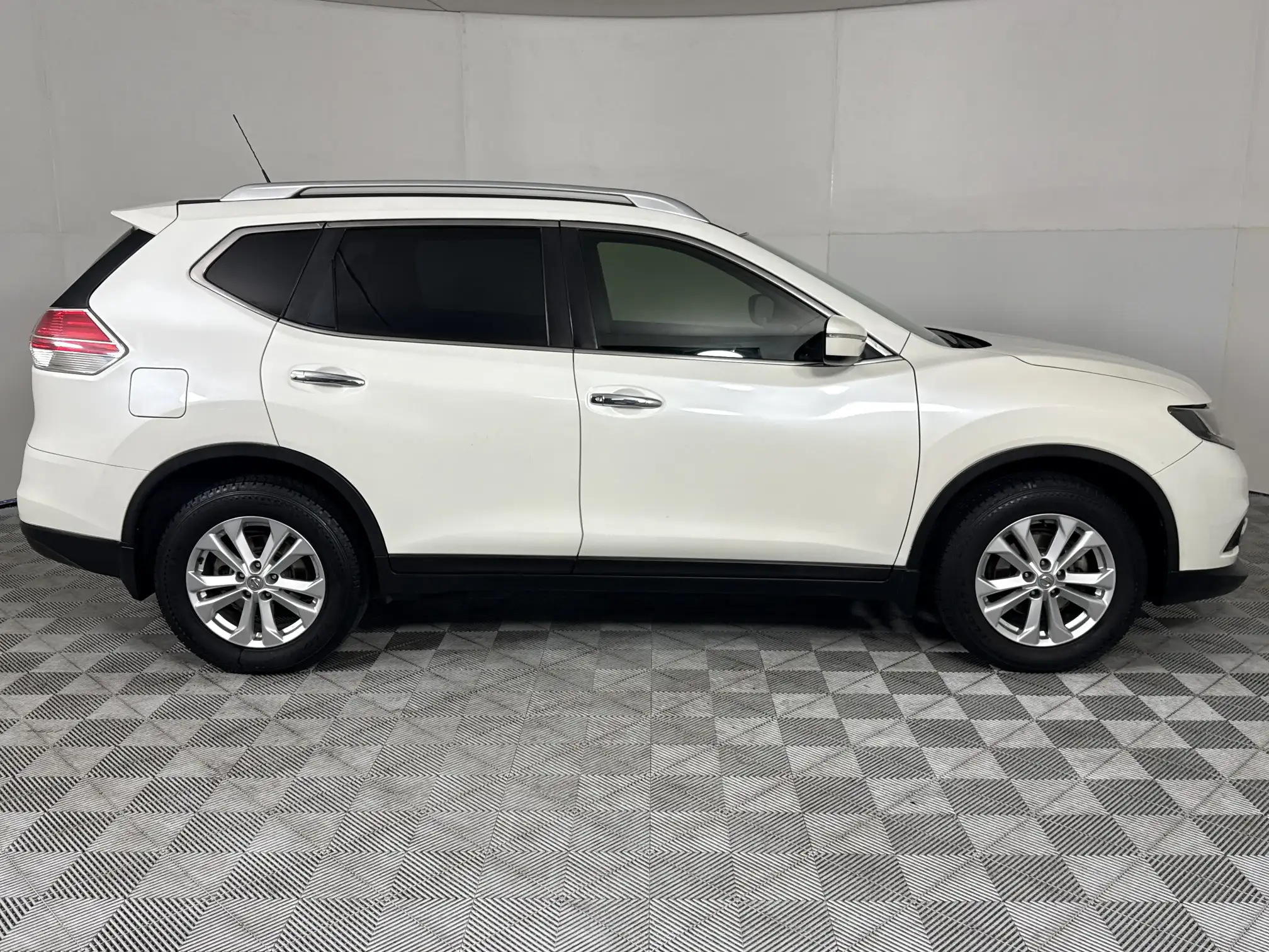 Nissan X Trail