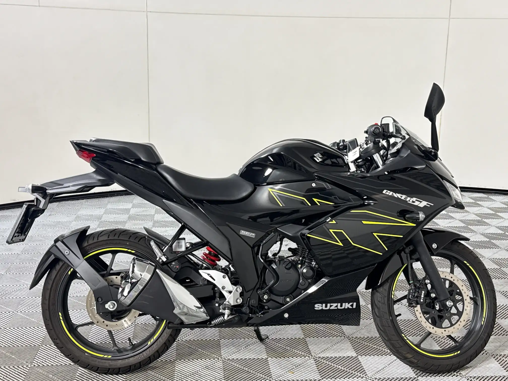 Suzuki GSX