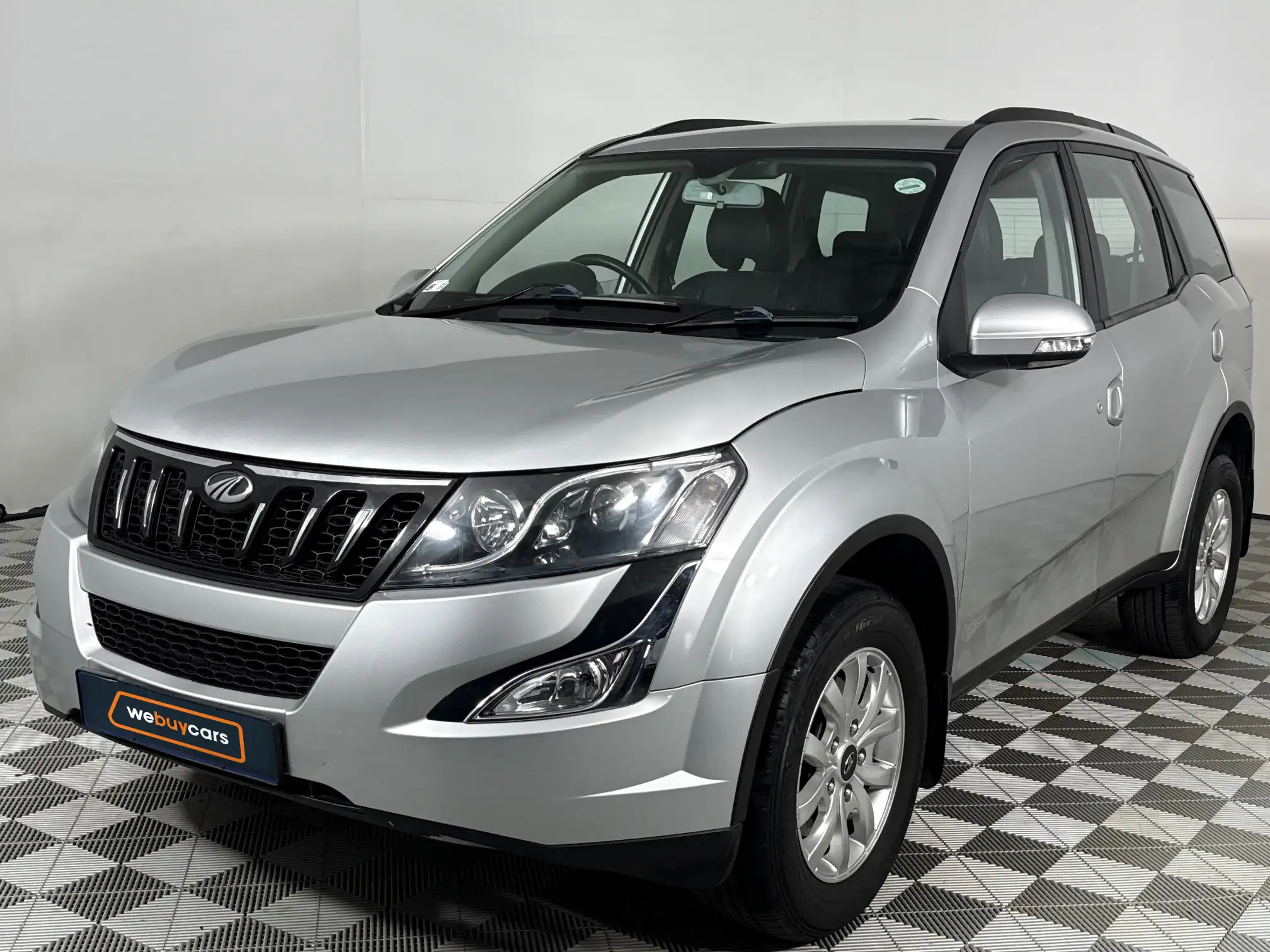 2017 Mahindra XUV