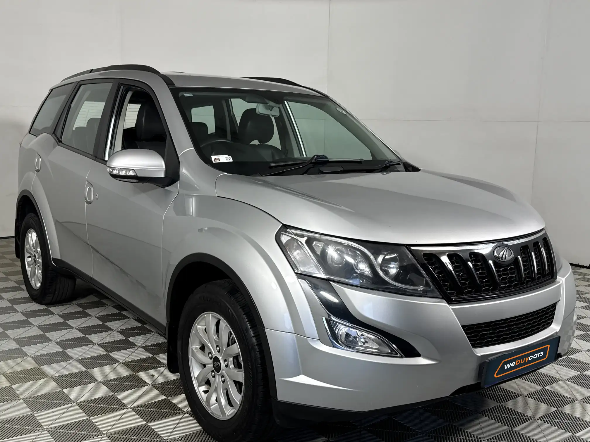 Mahindra XUV