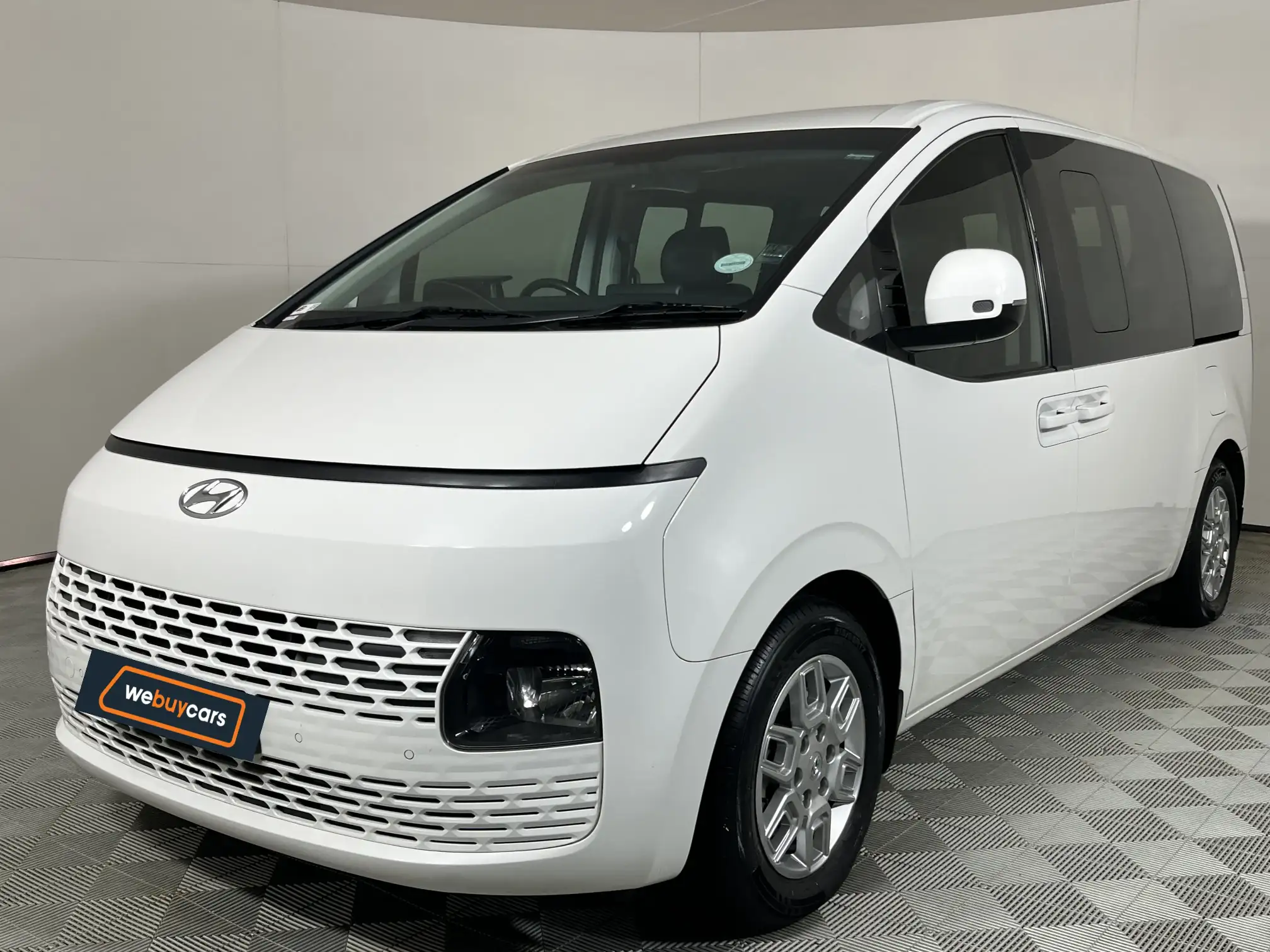 2022 Hyundai Staria