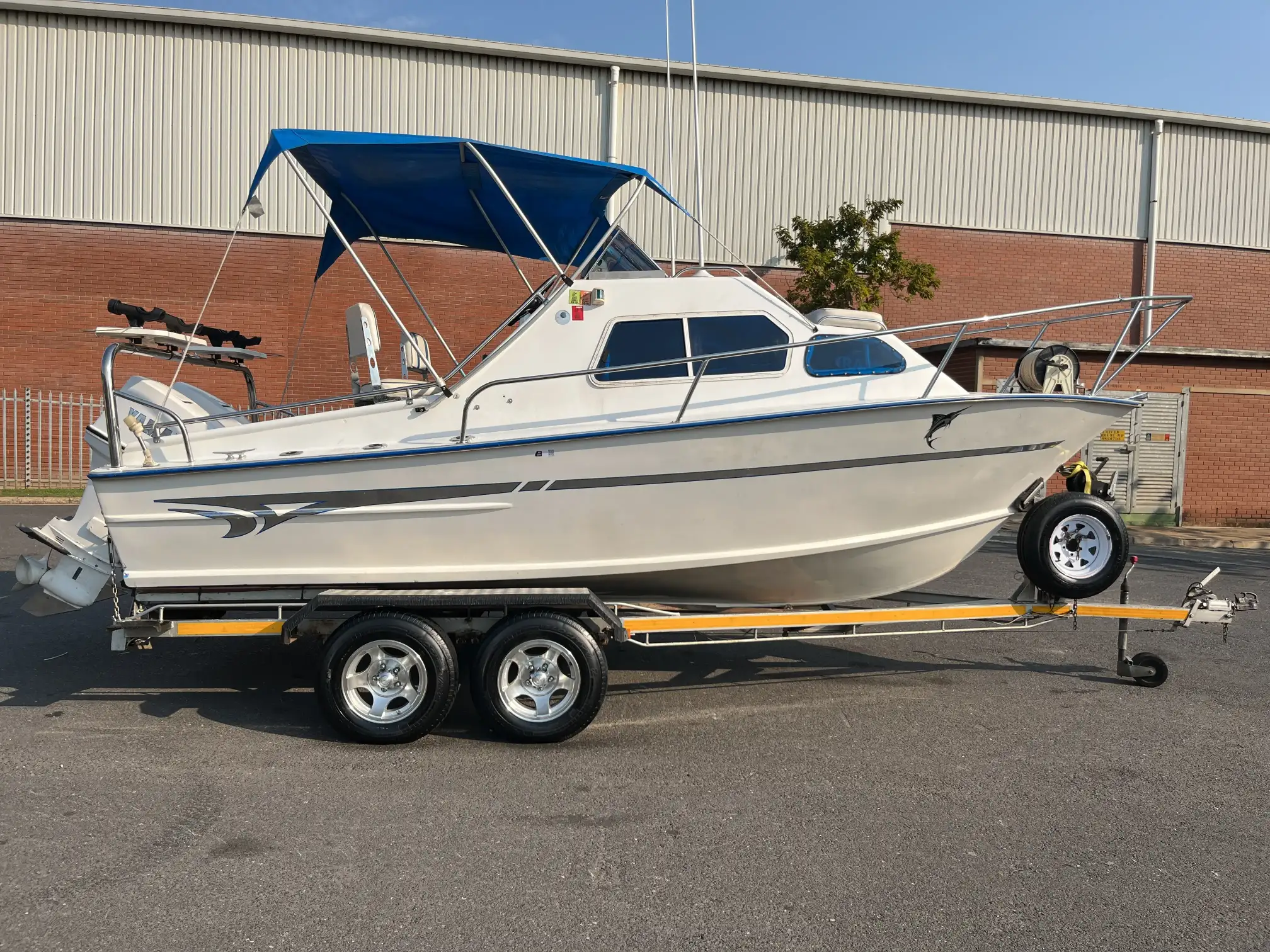 Cabin Cruiser