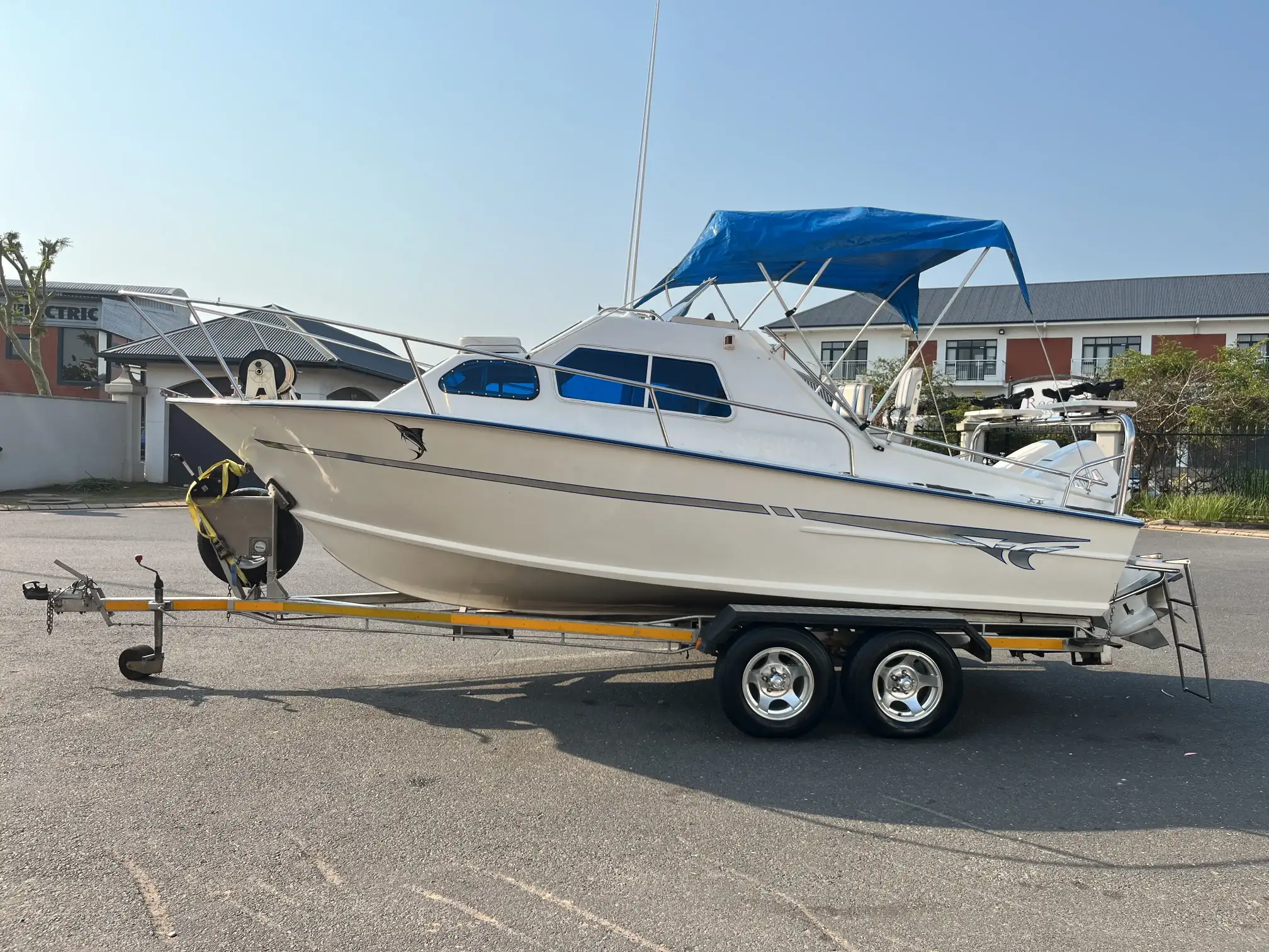 Cabin Cruiser