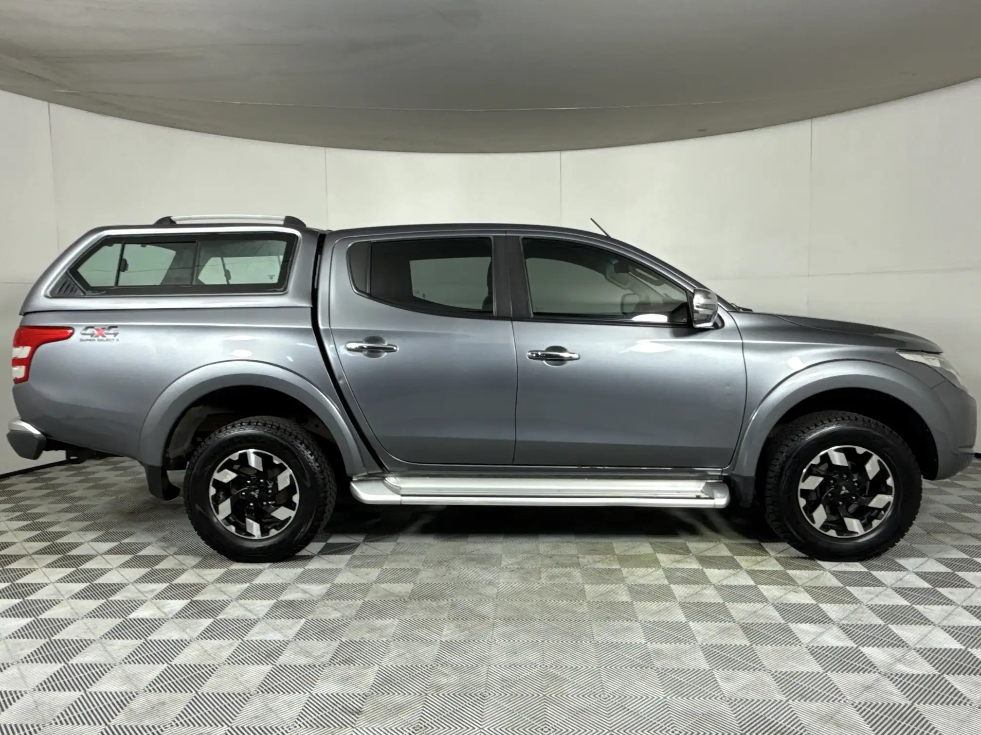Mitsubishi Triton