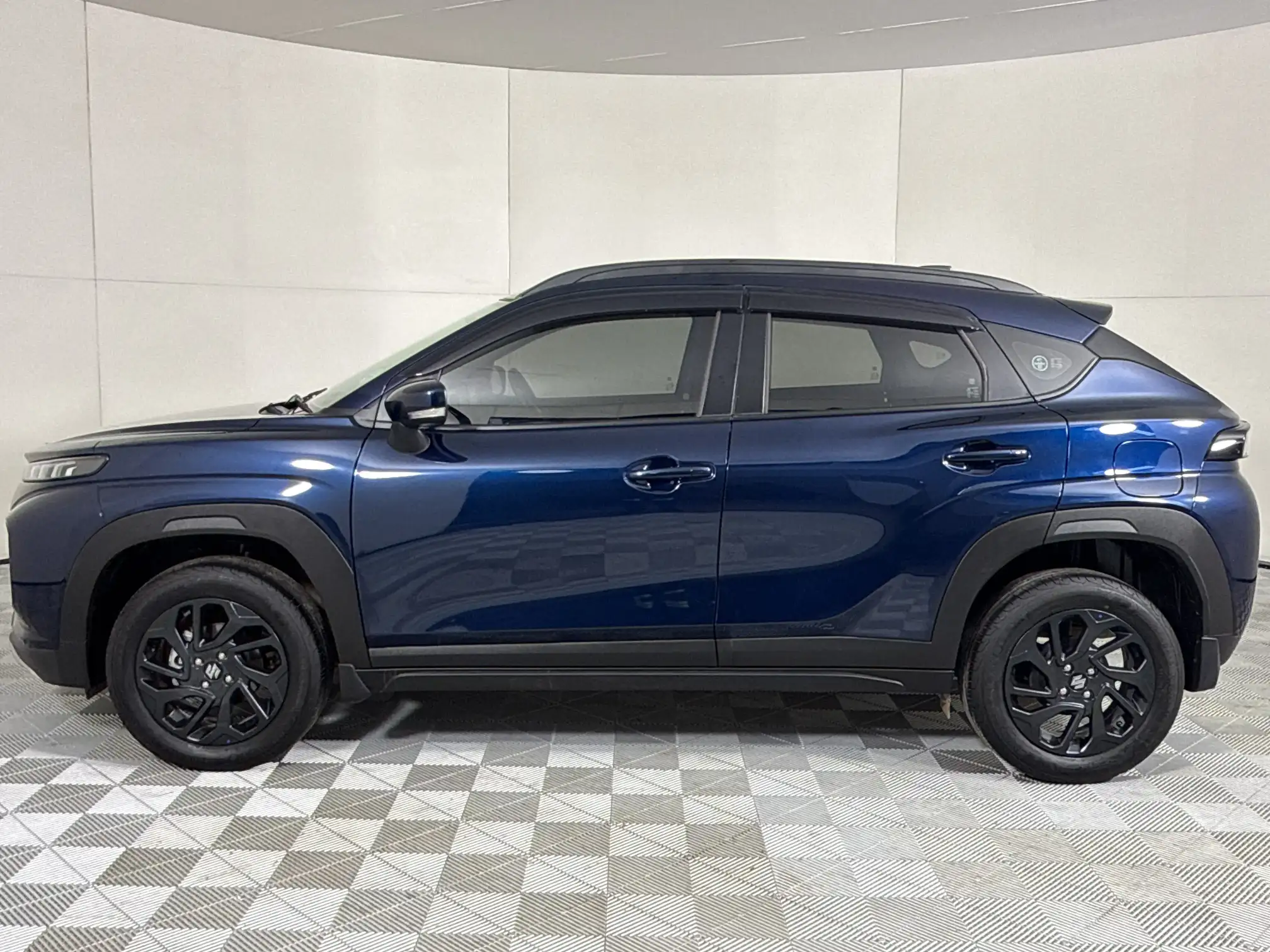 Suzuki Fronx
