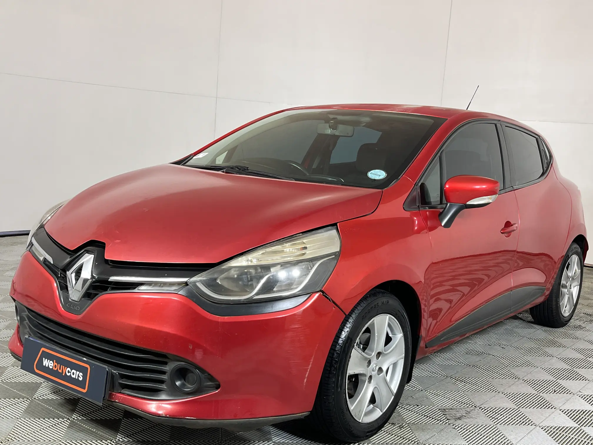 2016 Renault Clio IV 1.2 Authentique 5-Door (55 KW)
