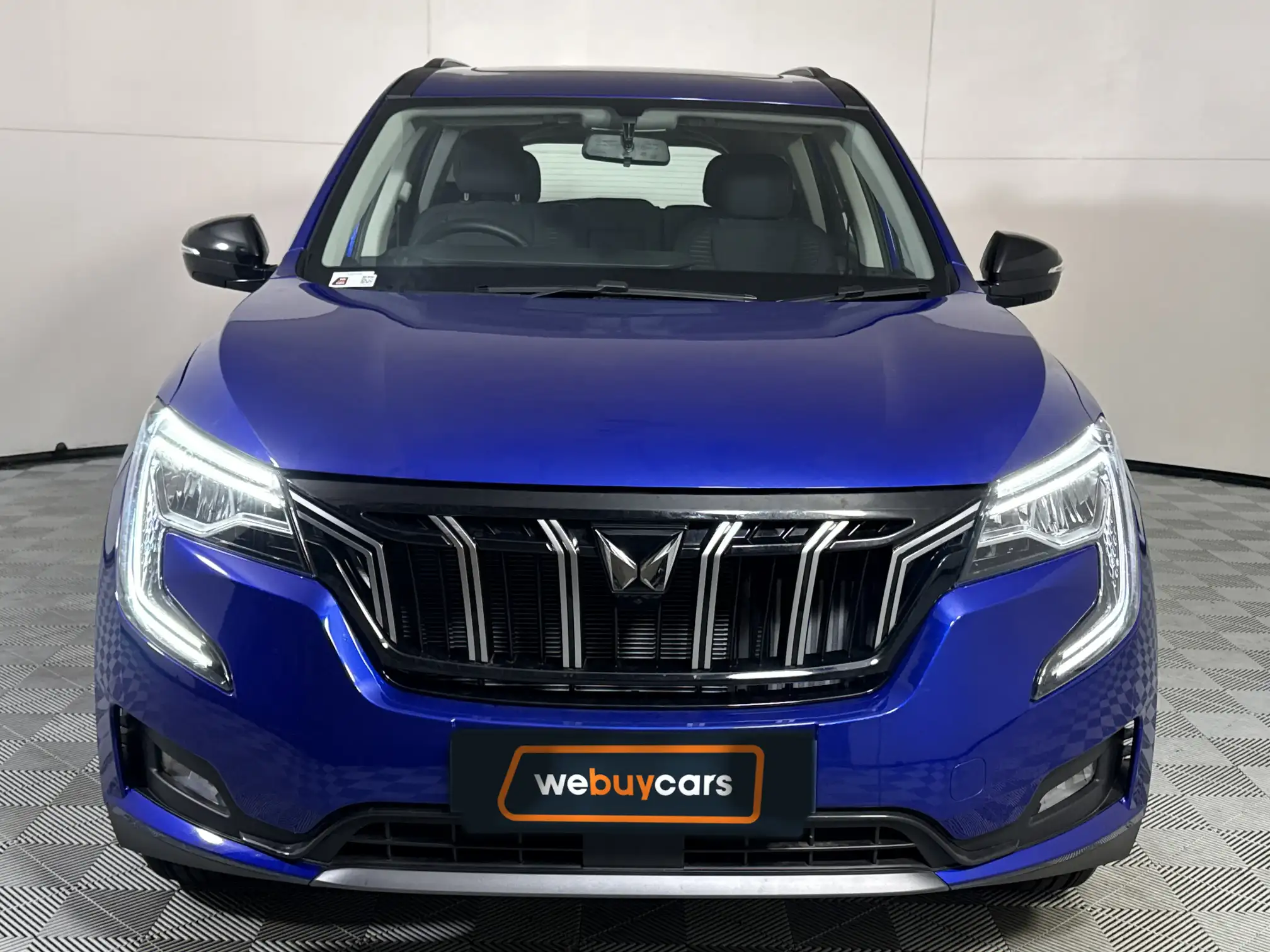 Mahindra XUV 700