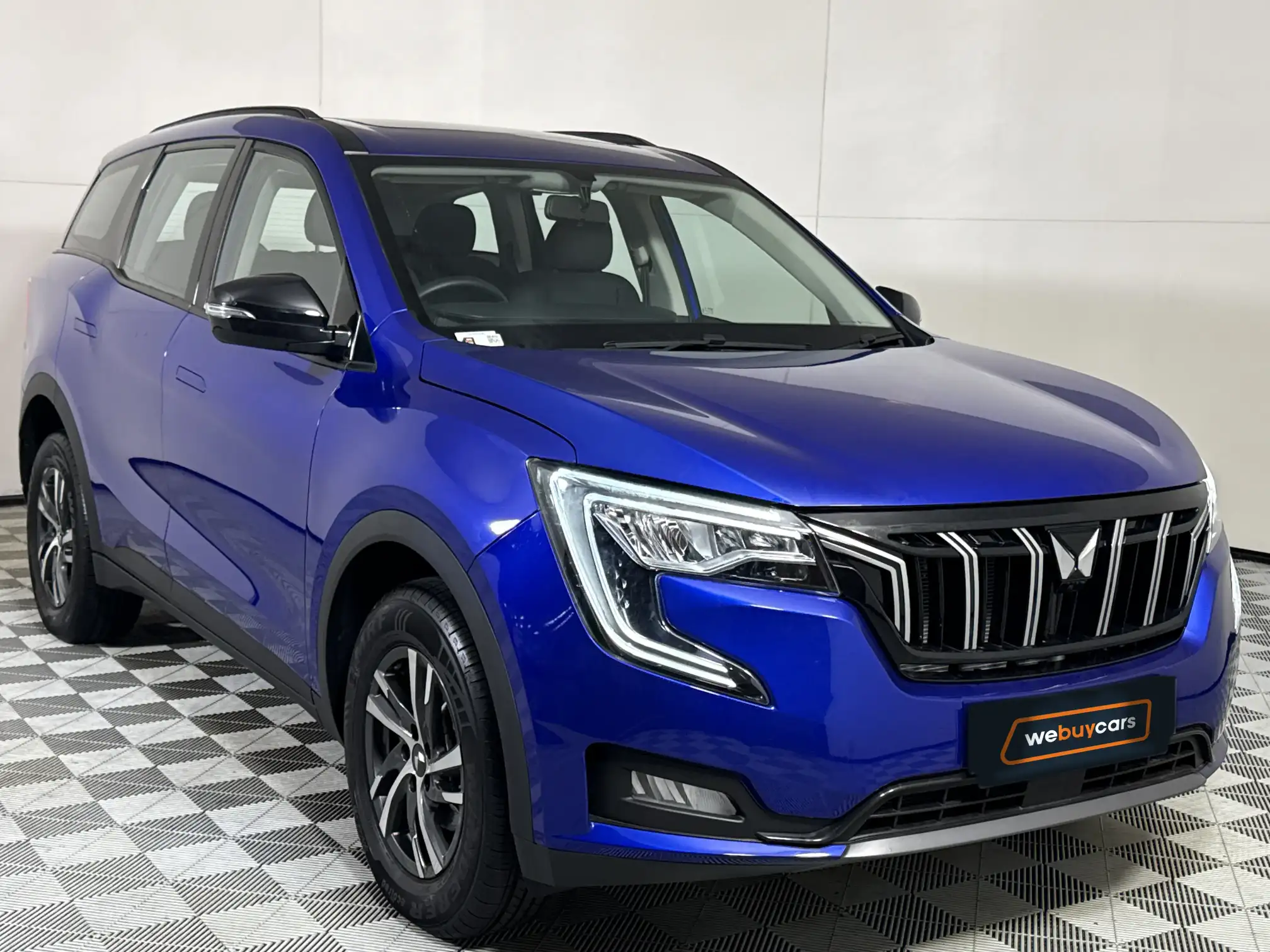 Mahindra XUV 700