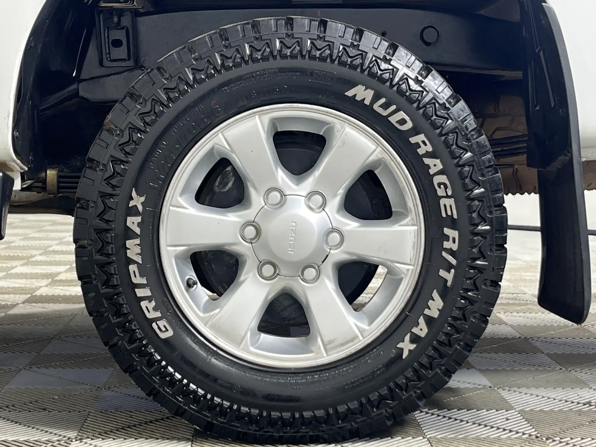 Isuzu D-MAX