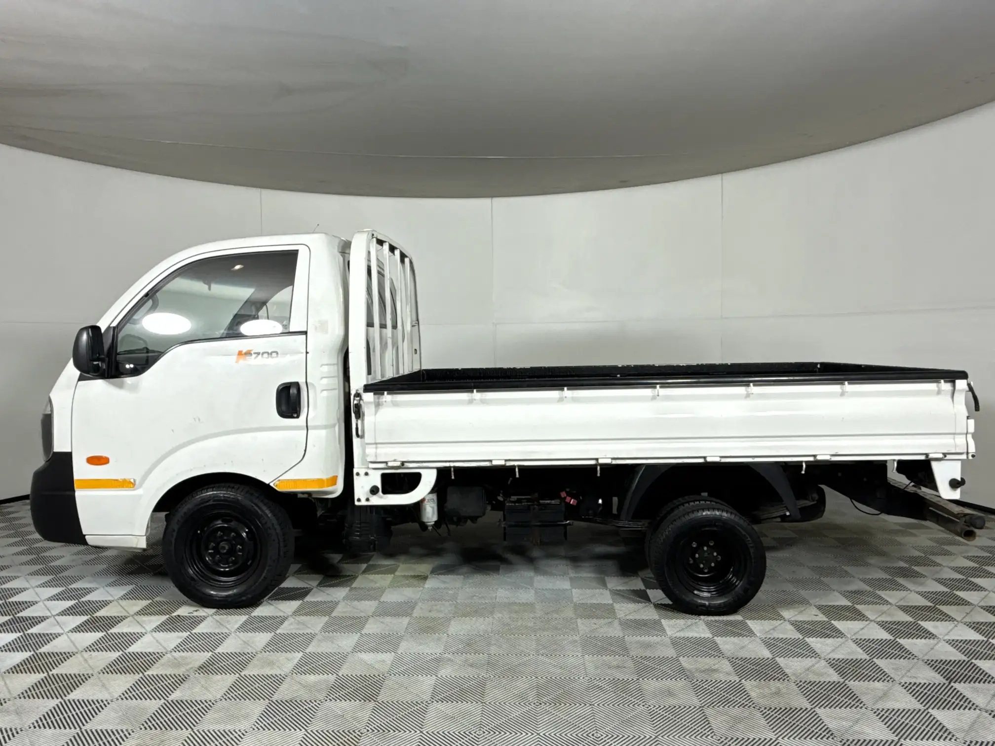 KIA K 2700