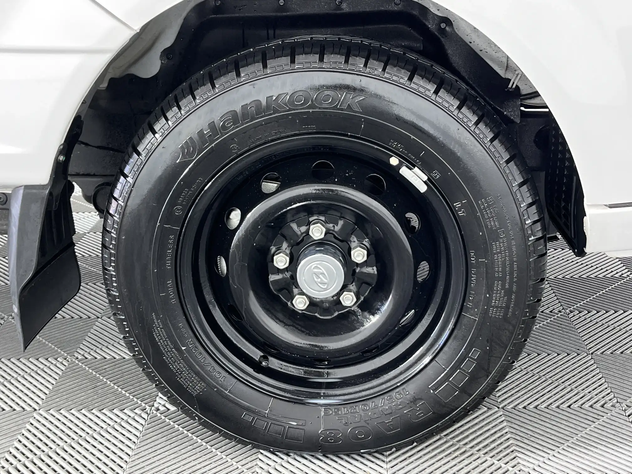 Hyundai H100