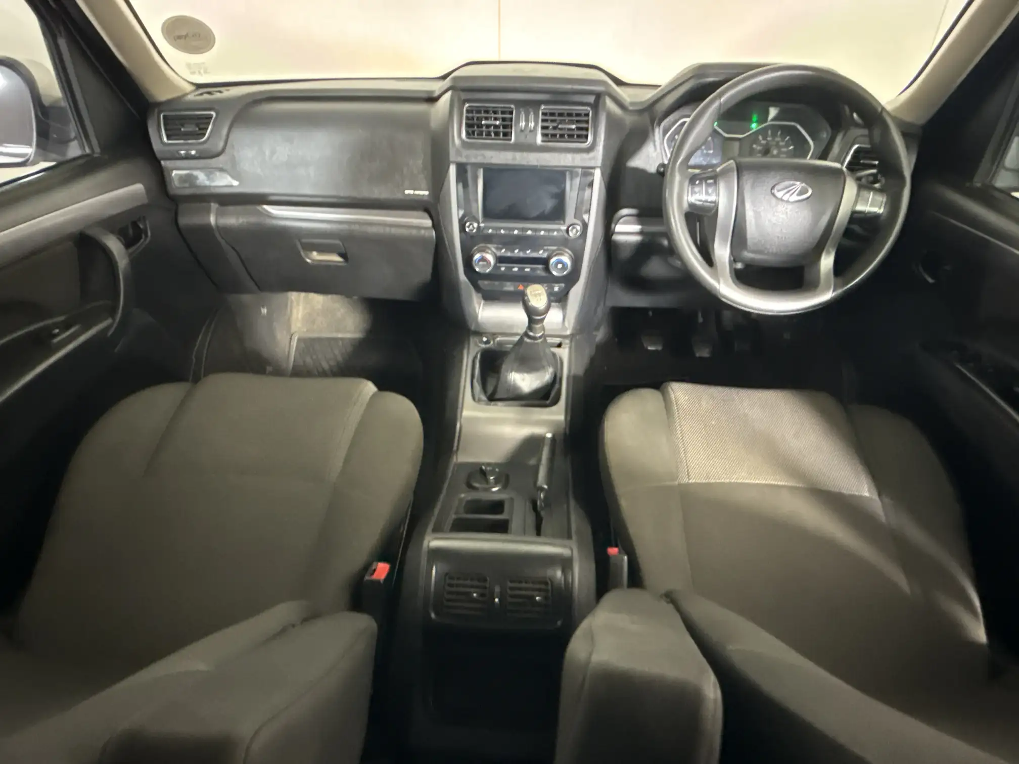 Mahindra PIK UP