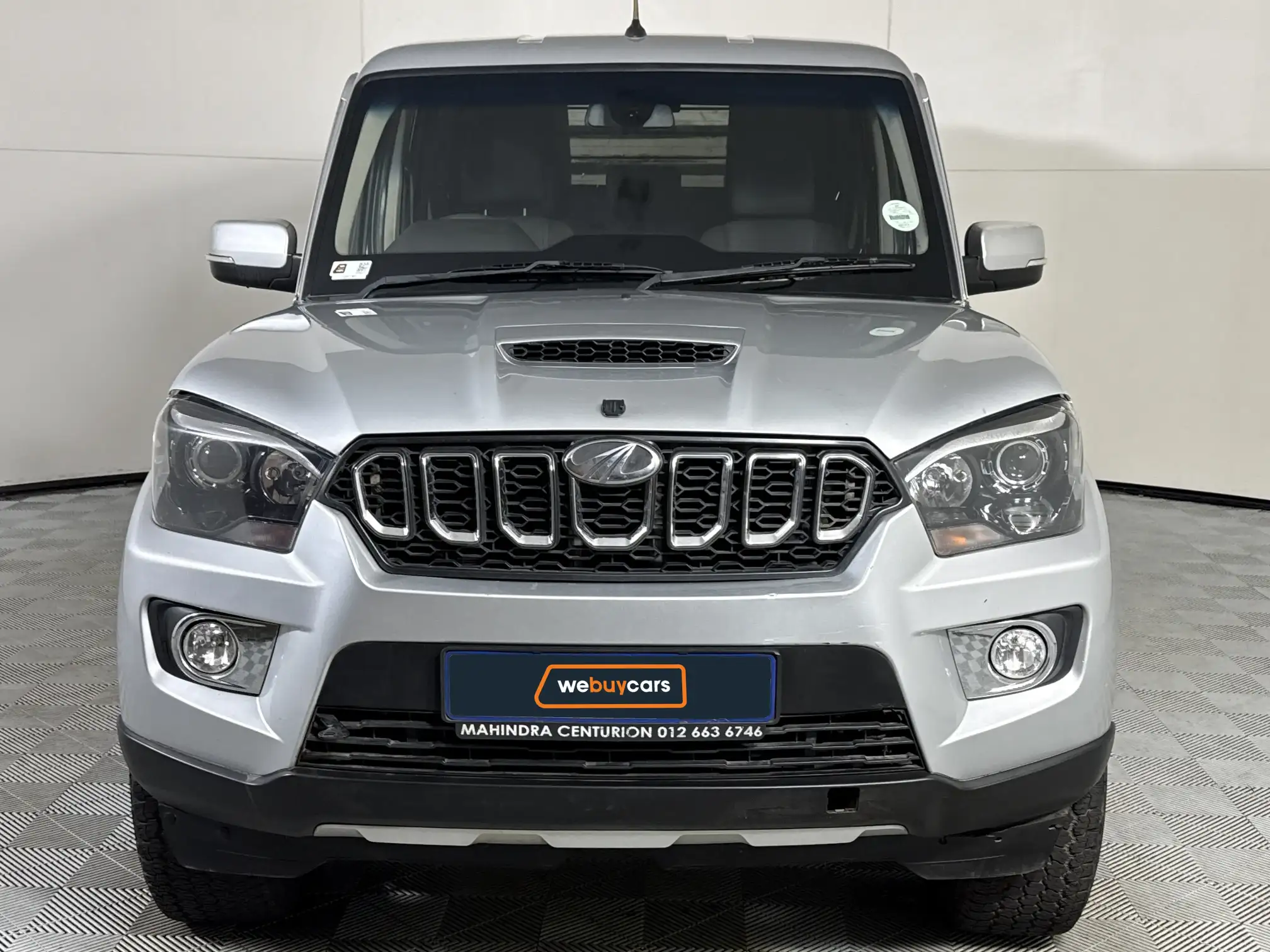 Mahindra PIK UP