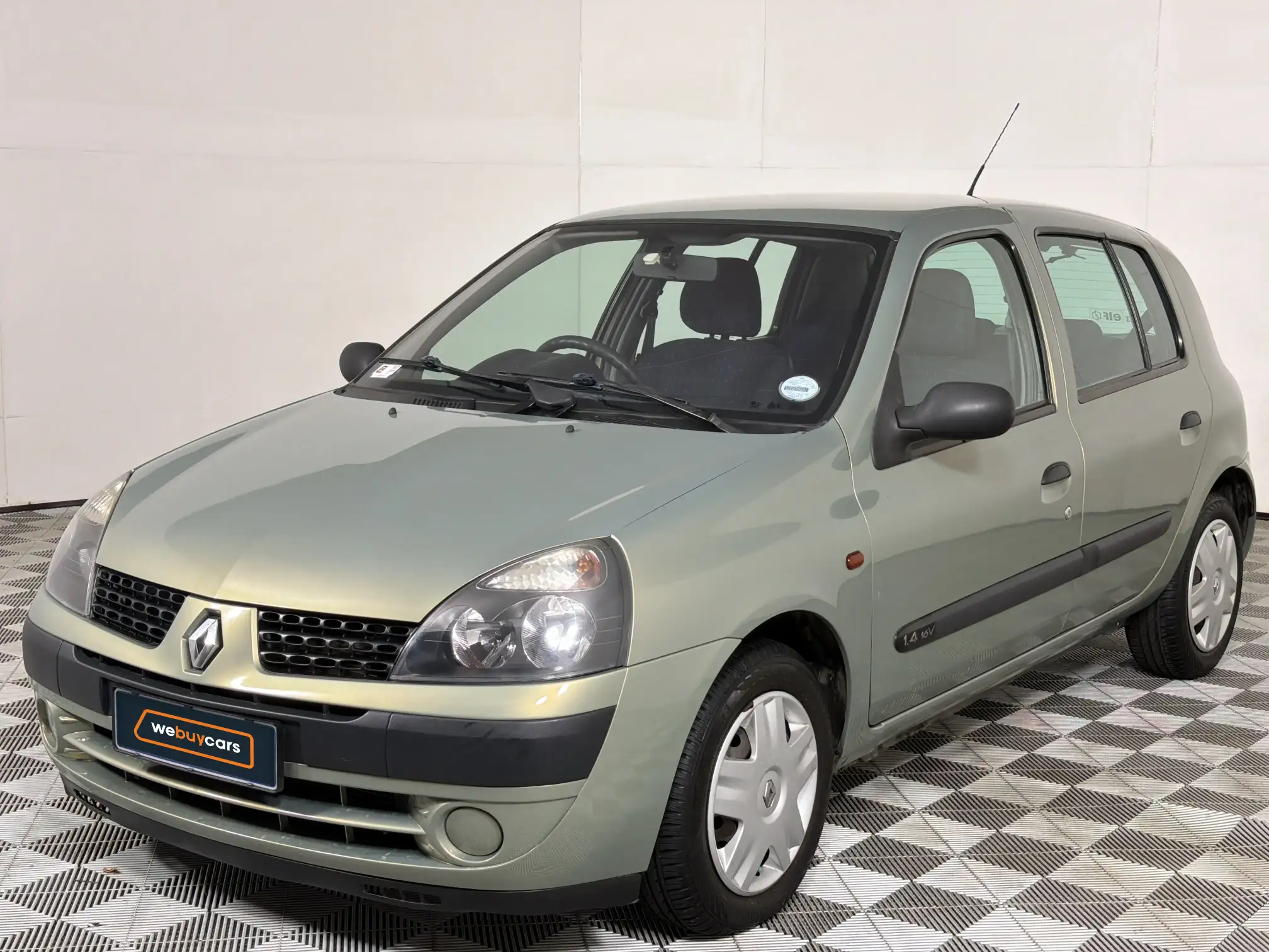 2002 Renault Clio