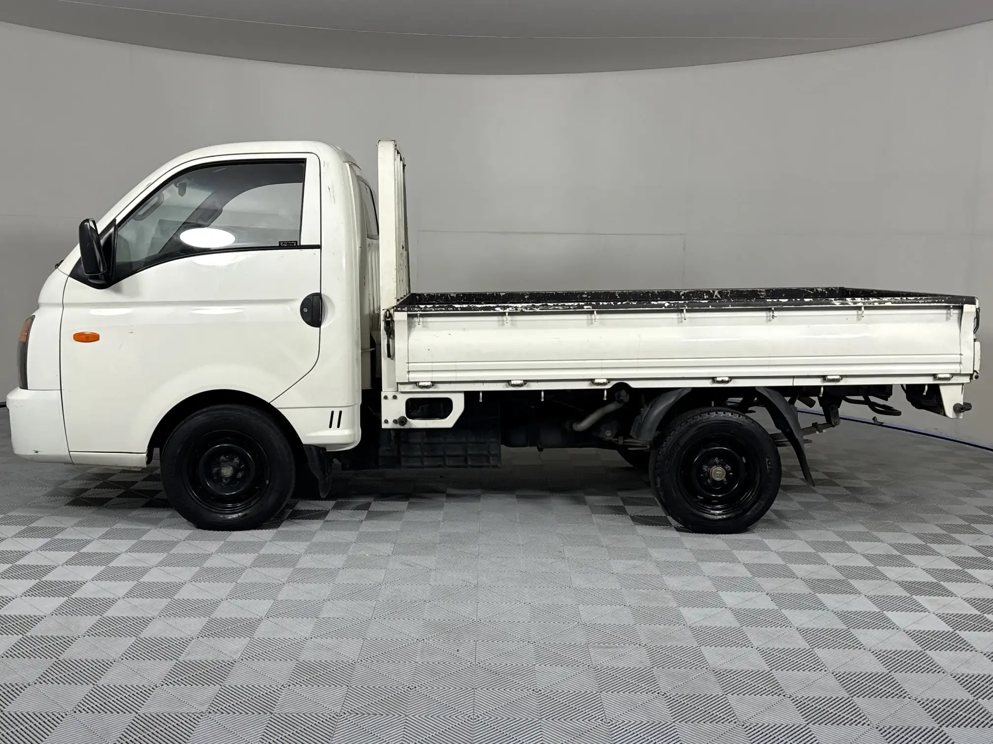 Hyundai H100