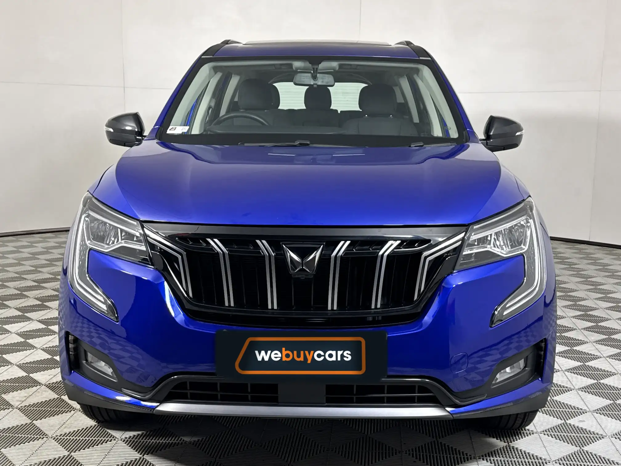 Mahindra XUV 700