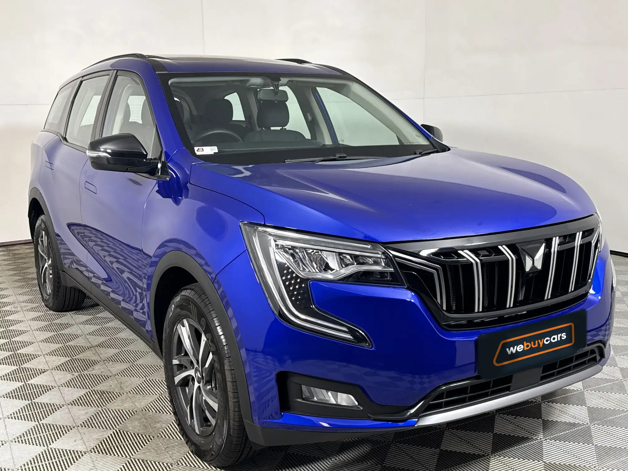 Mahindra XUV 700