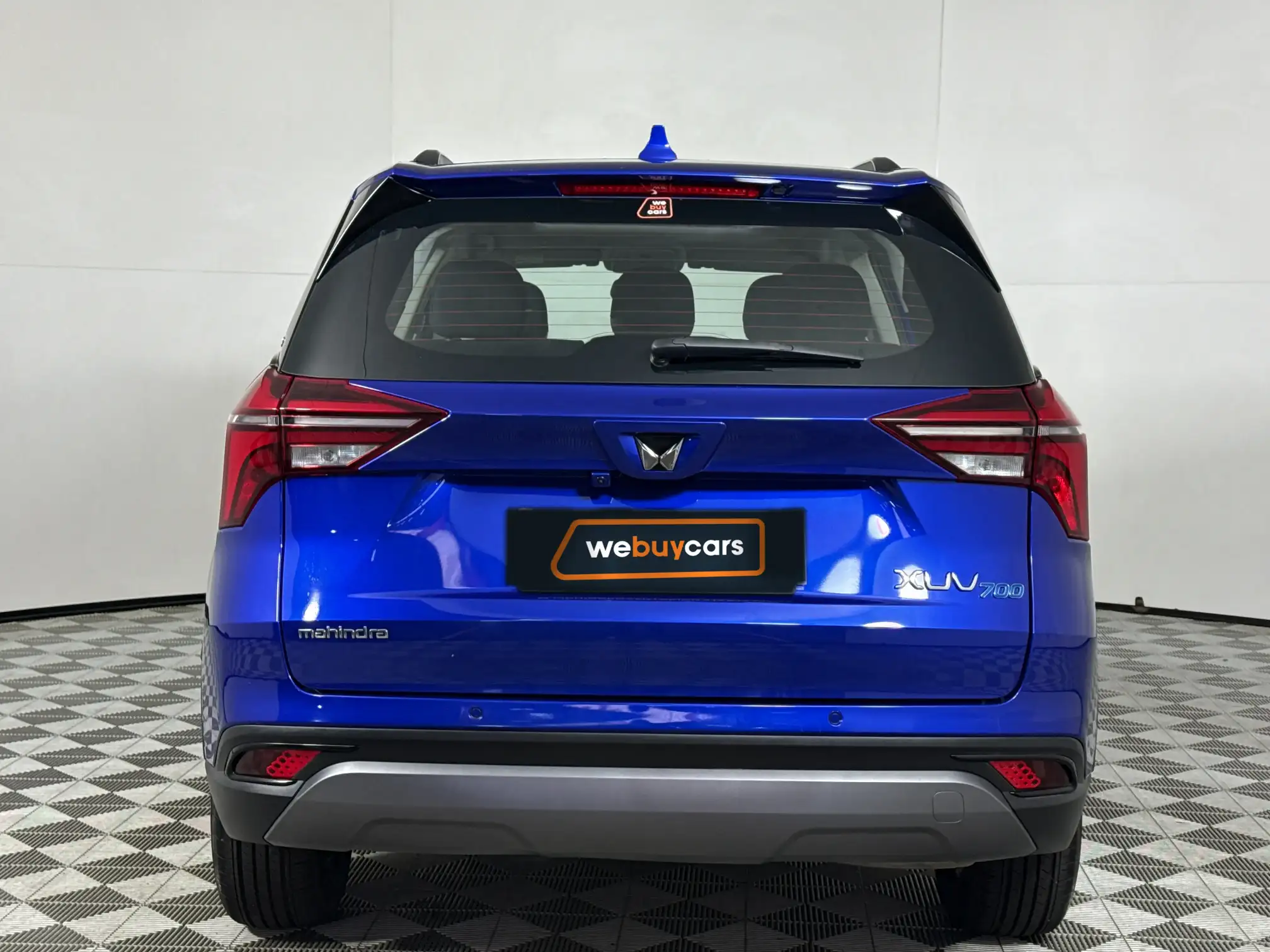 Mahindra XUV 700