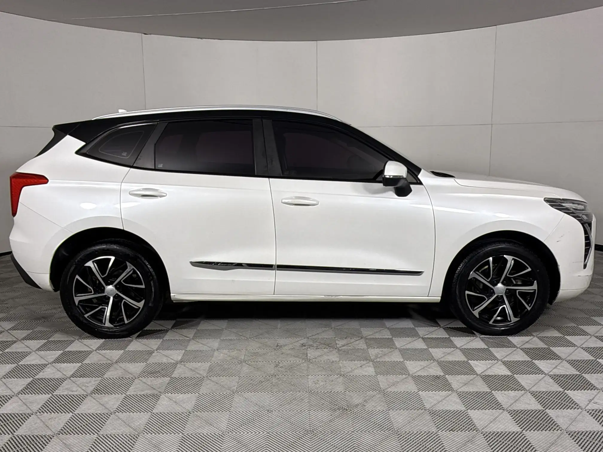 Haval Jolion