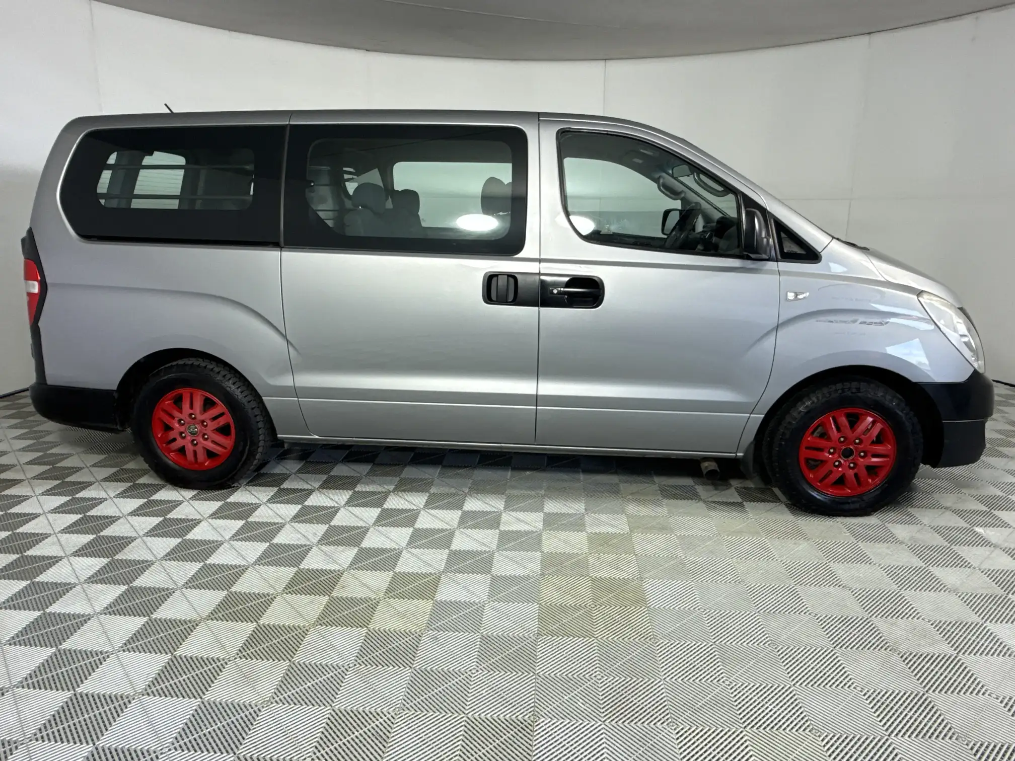 Hyundai H1
