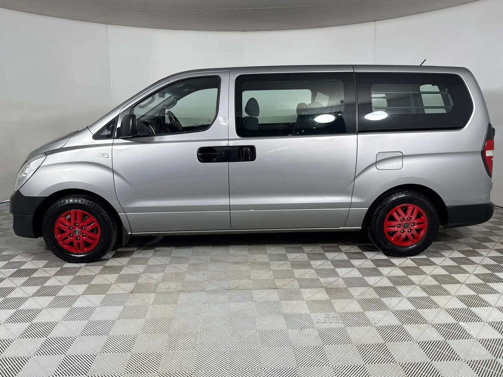 Hyundai H1