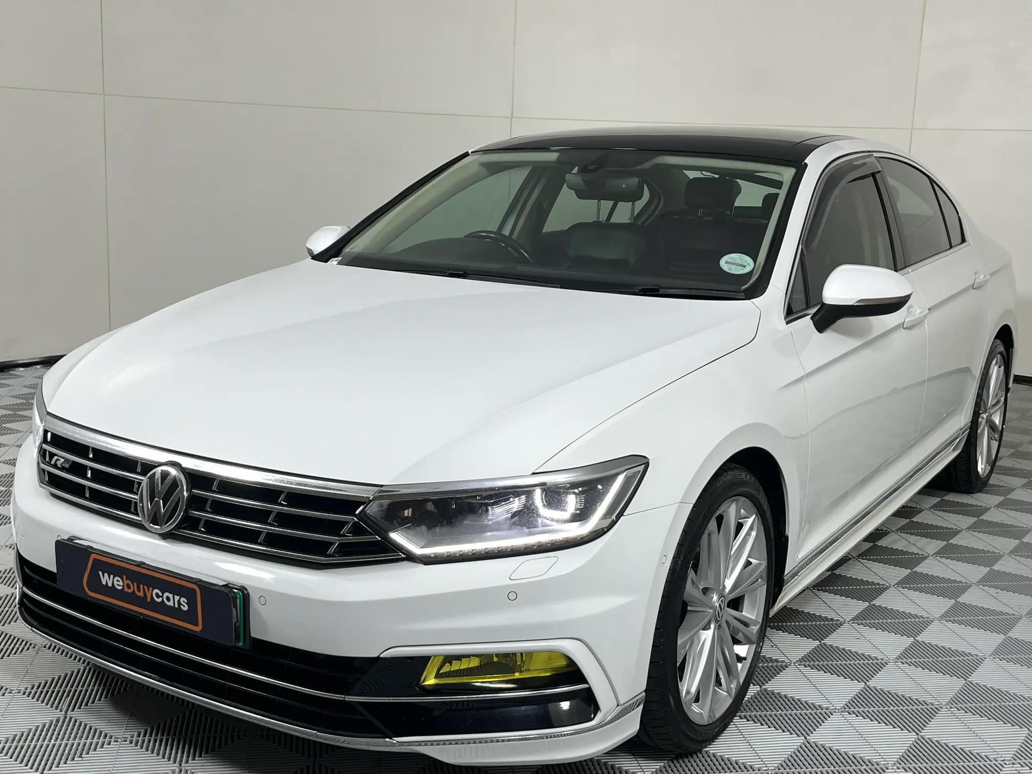 Volkswagen (VW) Passat 2.0 TSi Executive R-line for sale - R 281 900 ...