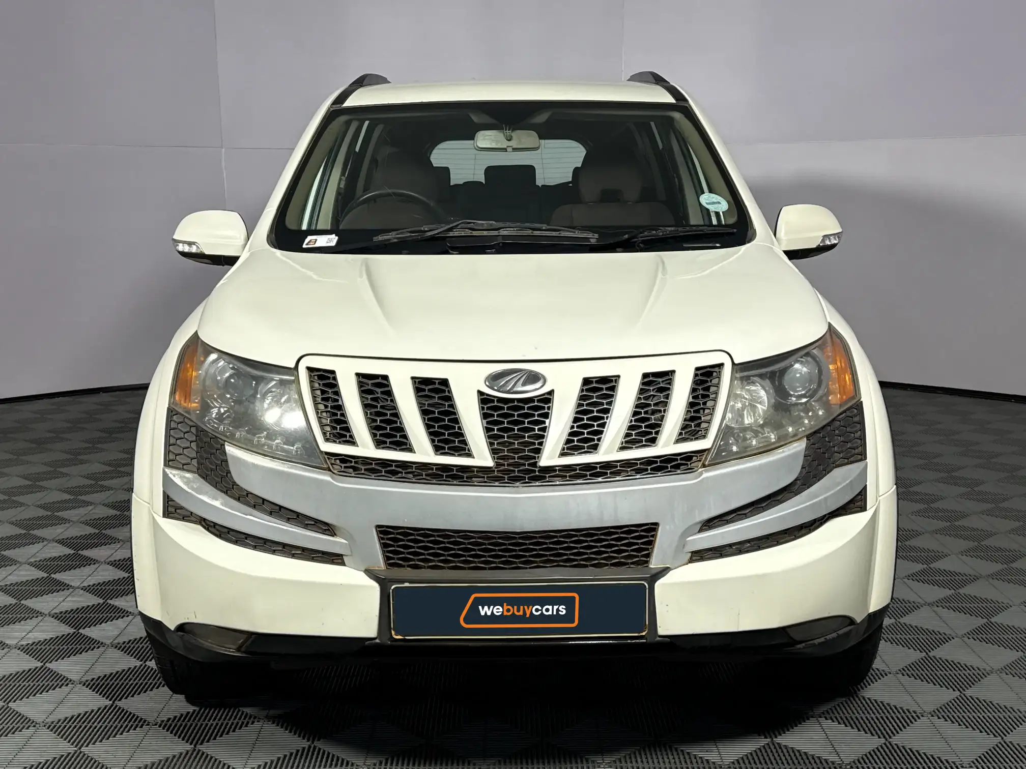 Mahindra XUV
