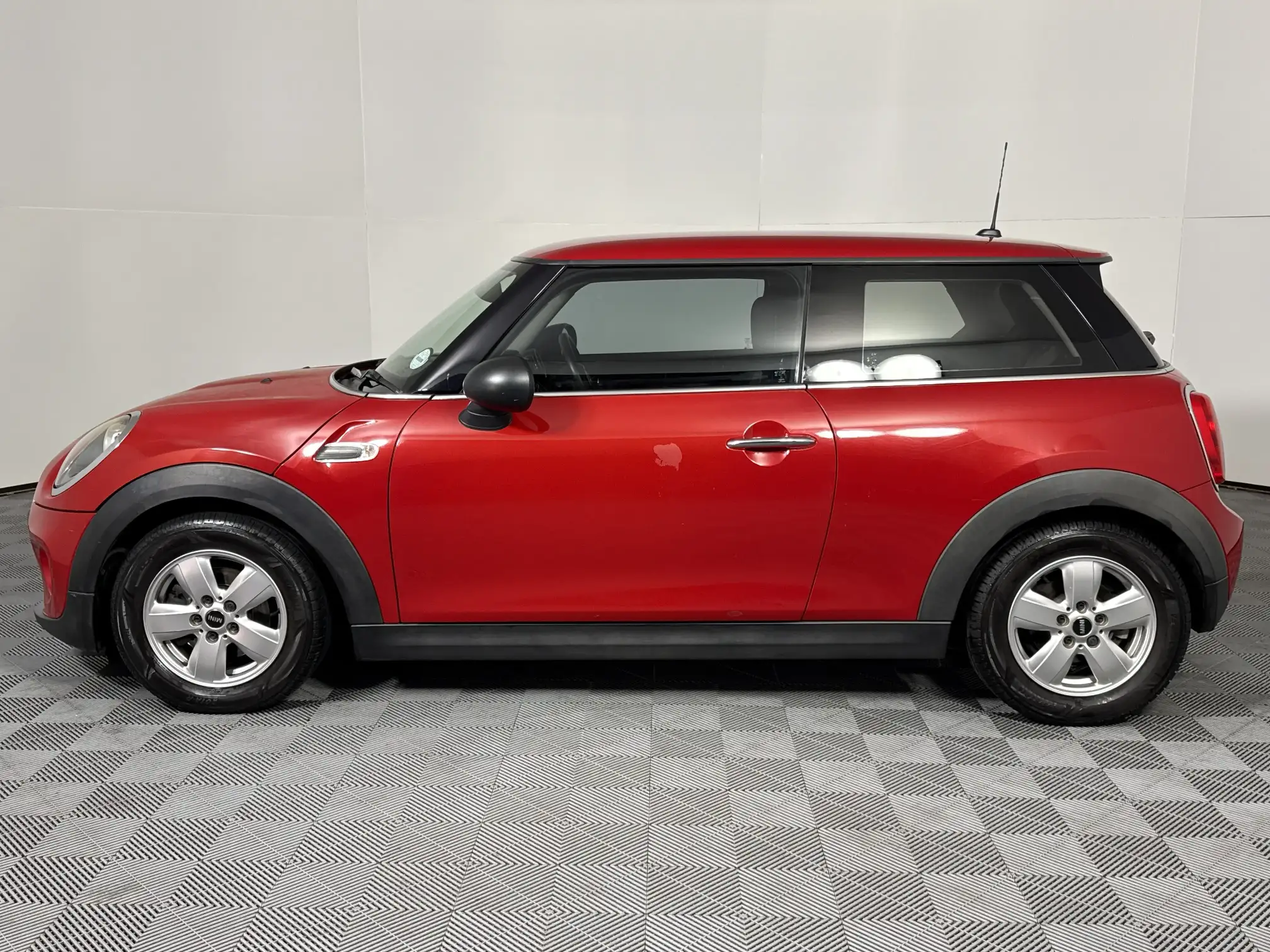 Mini Mini ONE