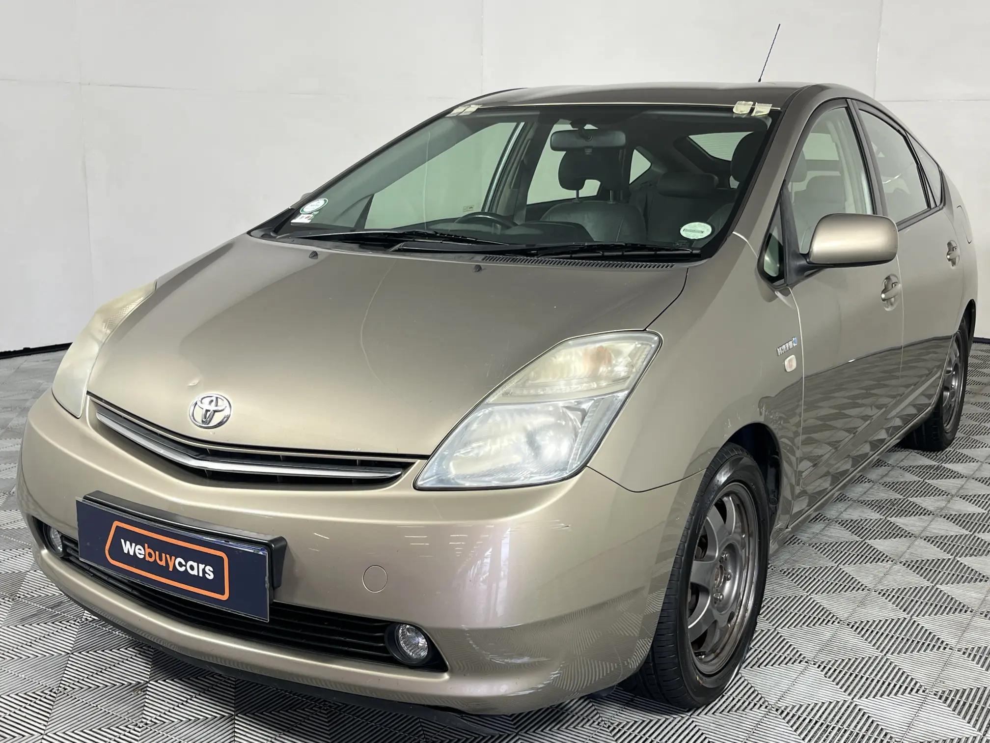 Toyota Prius 1.5 CVT