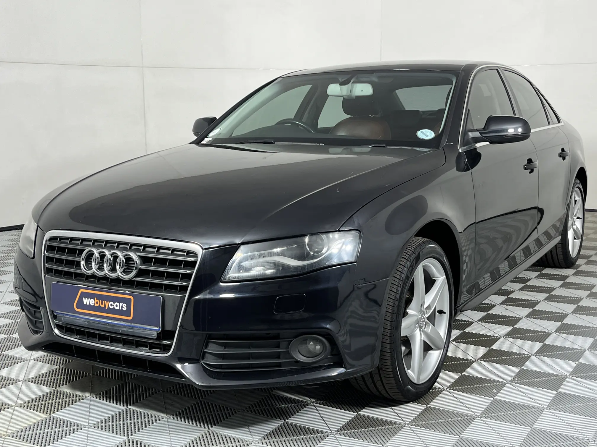 2010 Audi A4 2.0 TFSI quattro S tronic (155 KW)