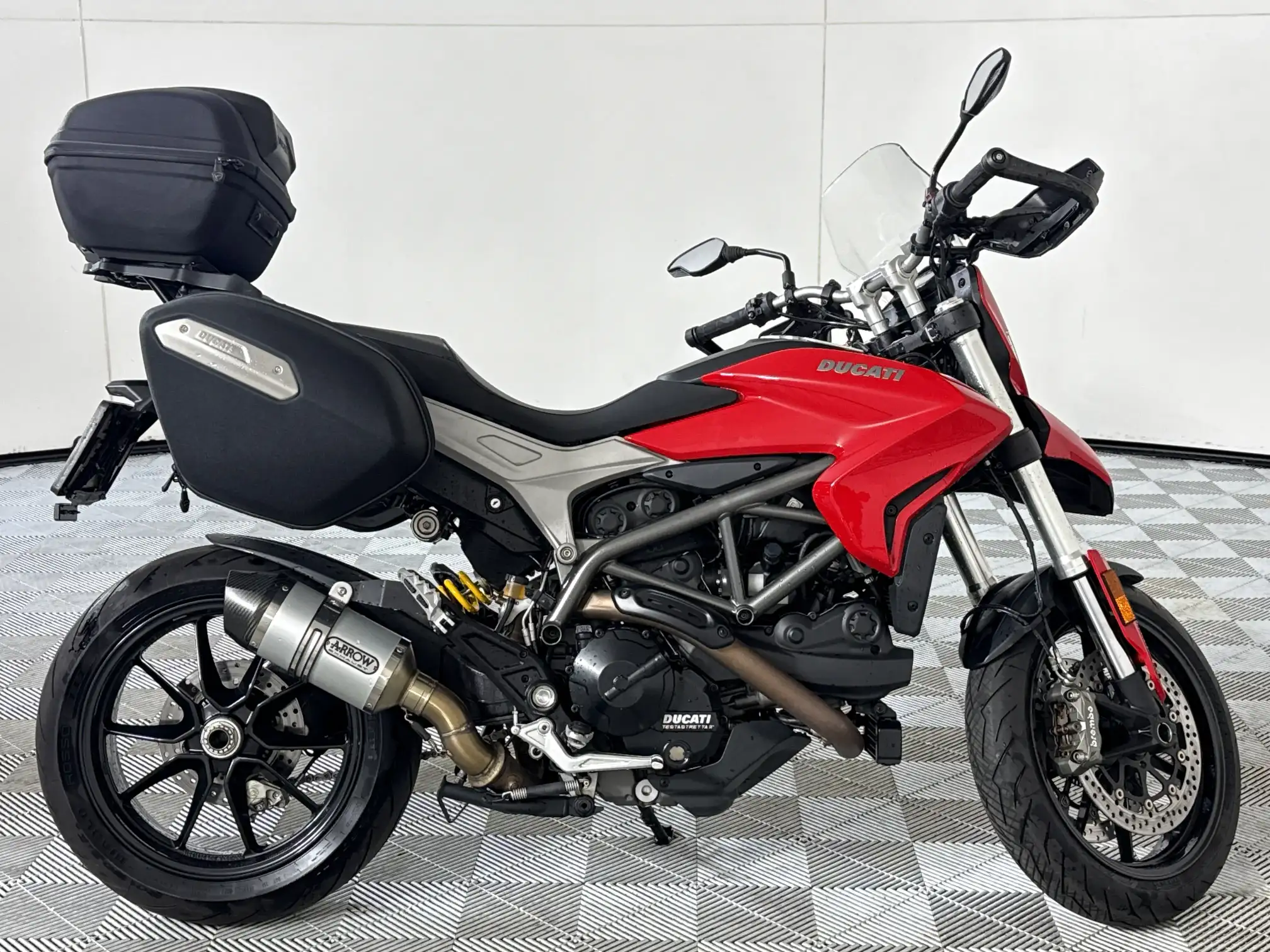 2016 Ducati Hypermotard