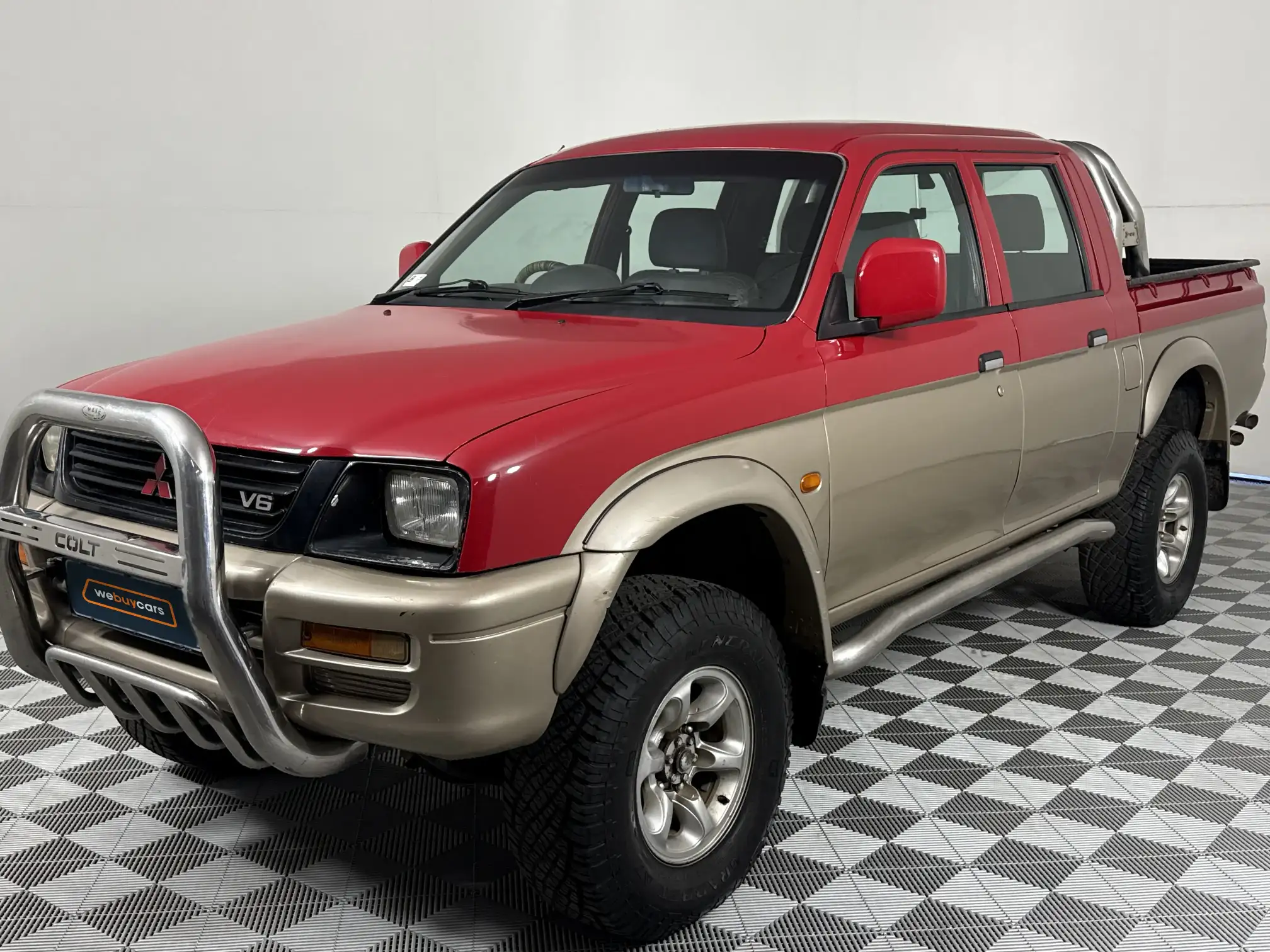2001 Mitsubishi Colt