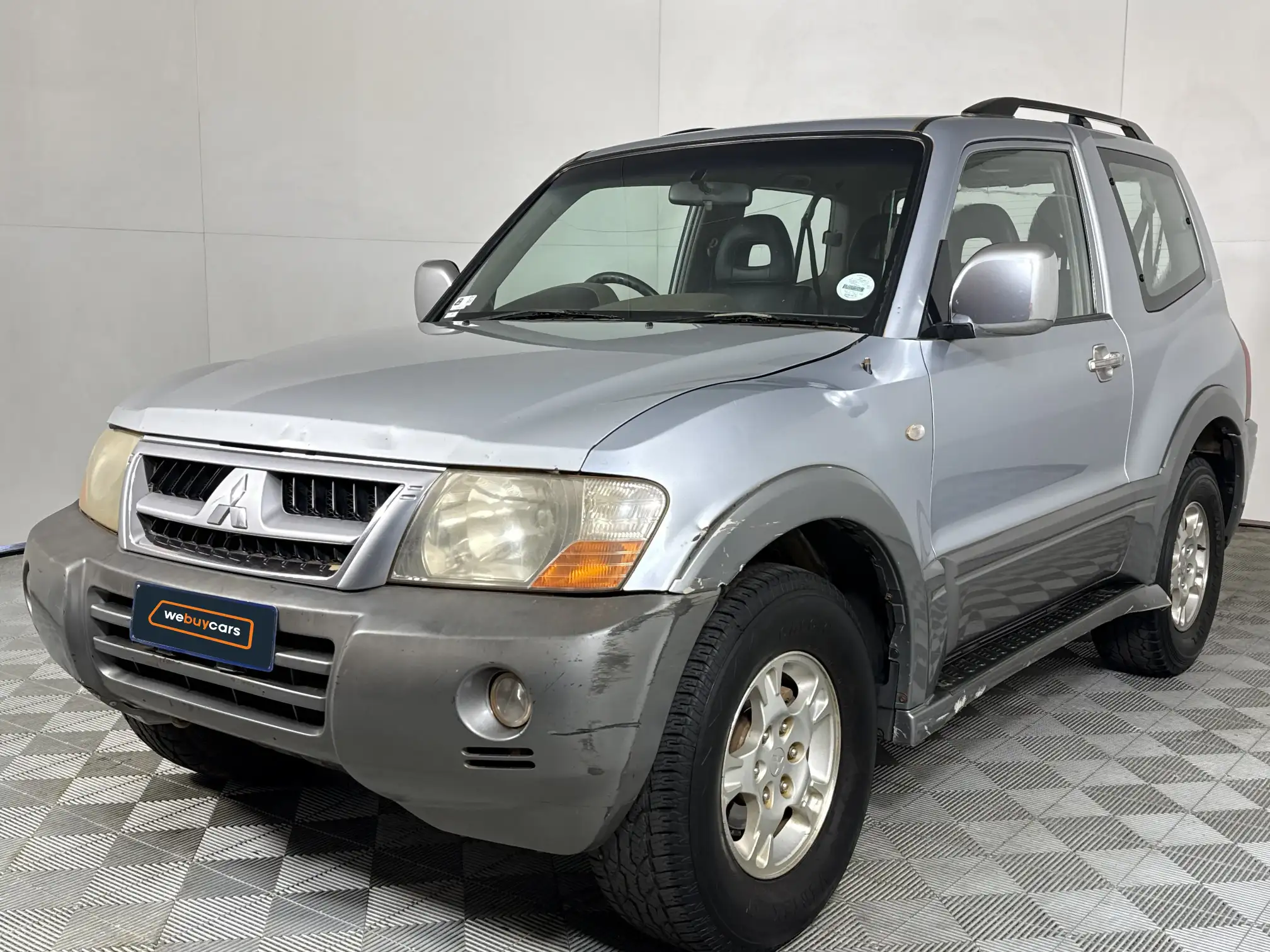 2005 Mitsubishi Pajero