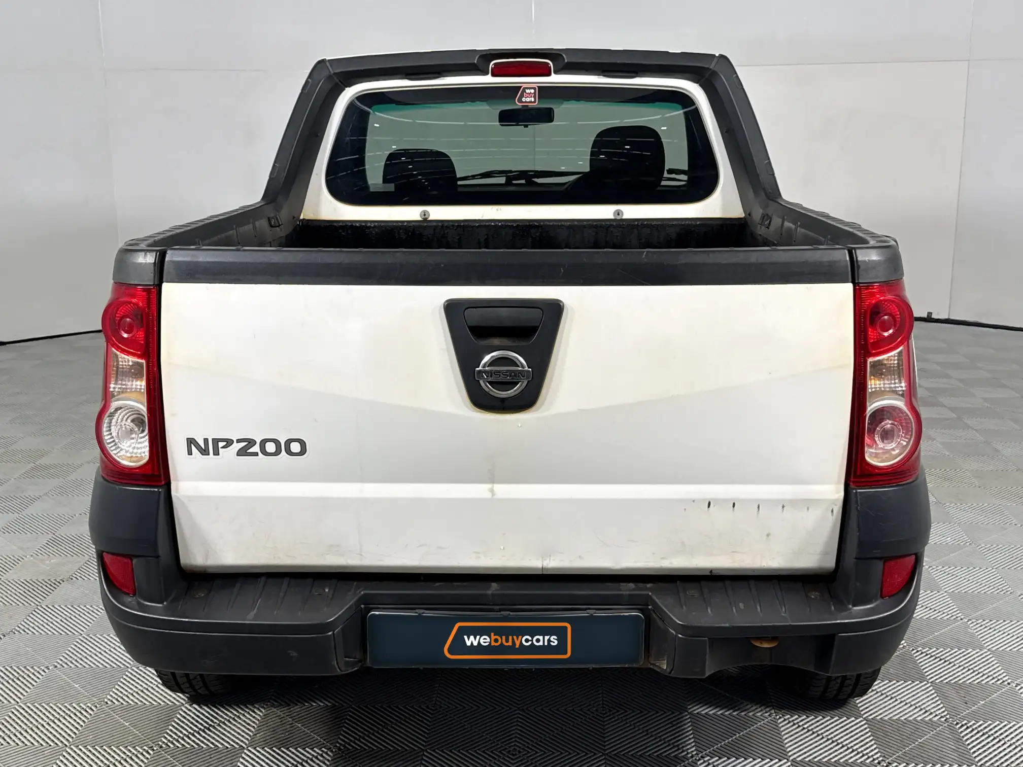 Nissan NP200