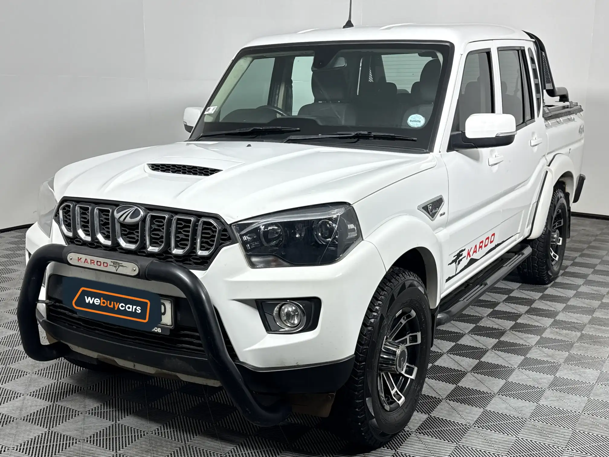 2021 Mahindra PIK UP