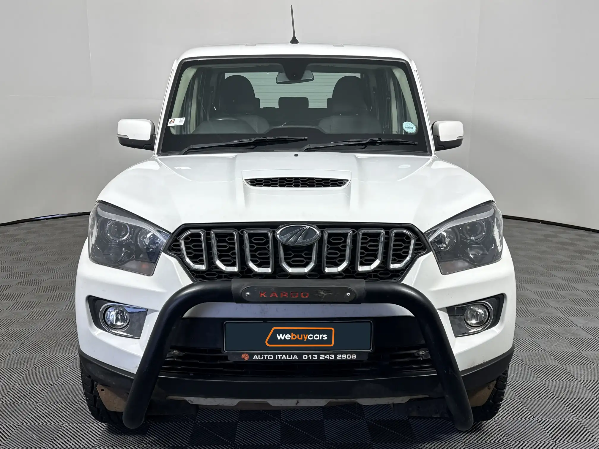 Mahindra PIK UP