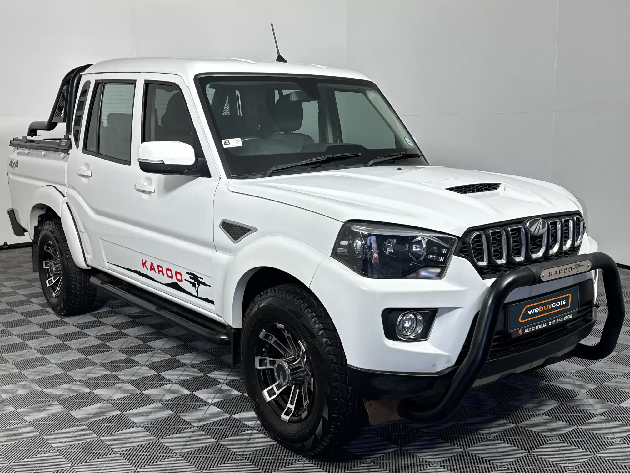 Mahindra PIK UP