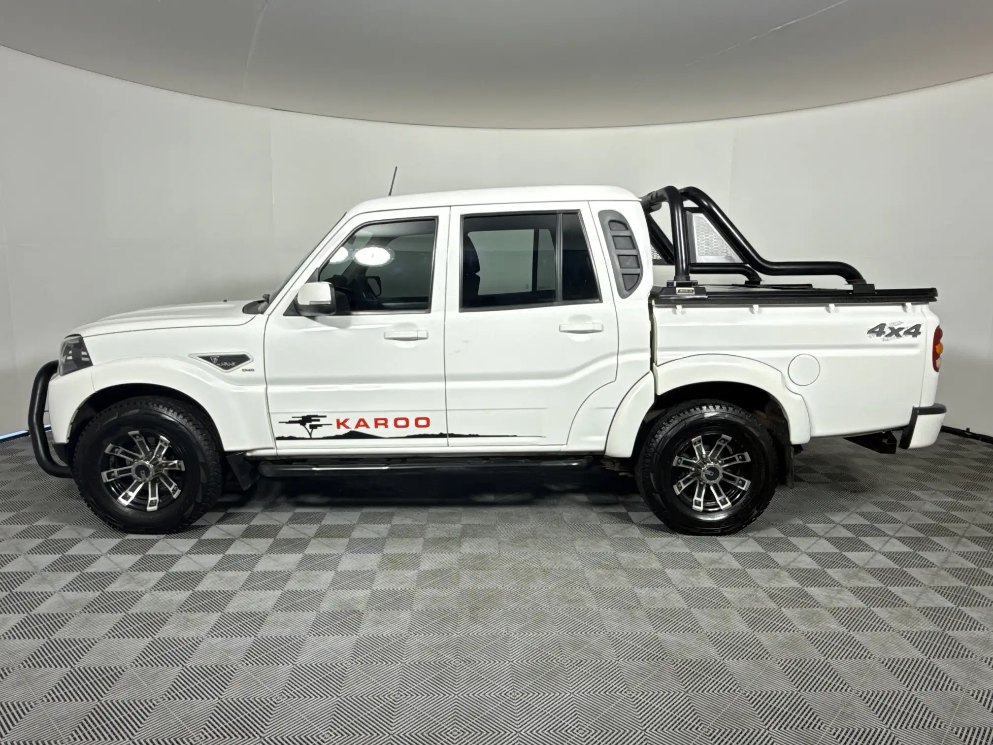 Mahindra PIK UP