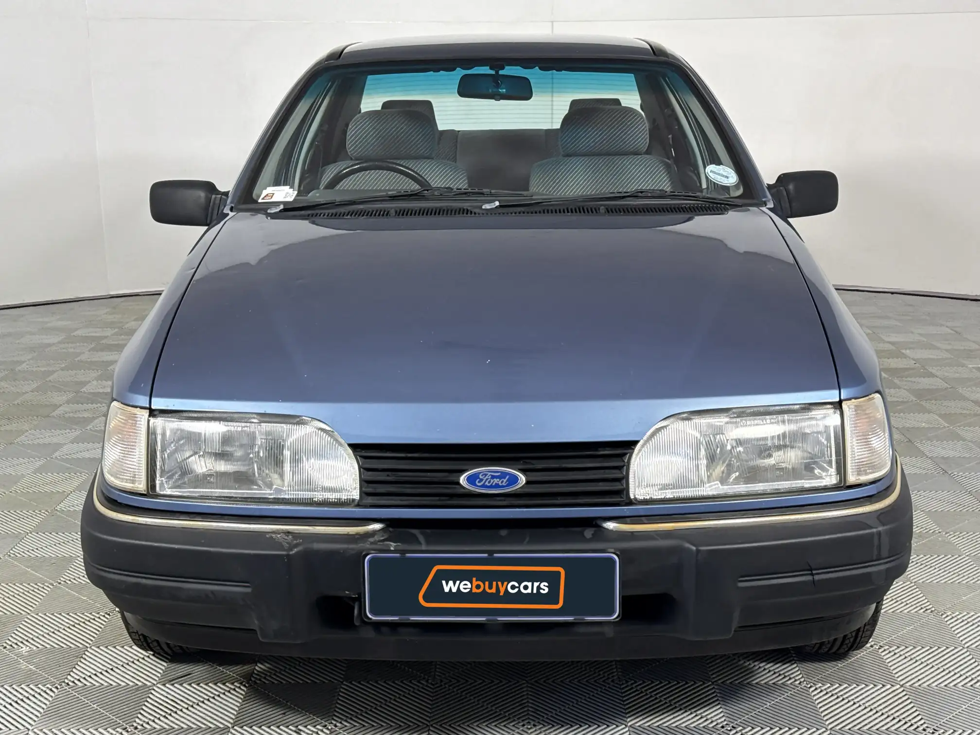Ford Sapphire