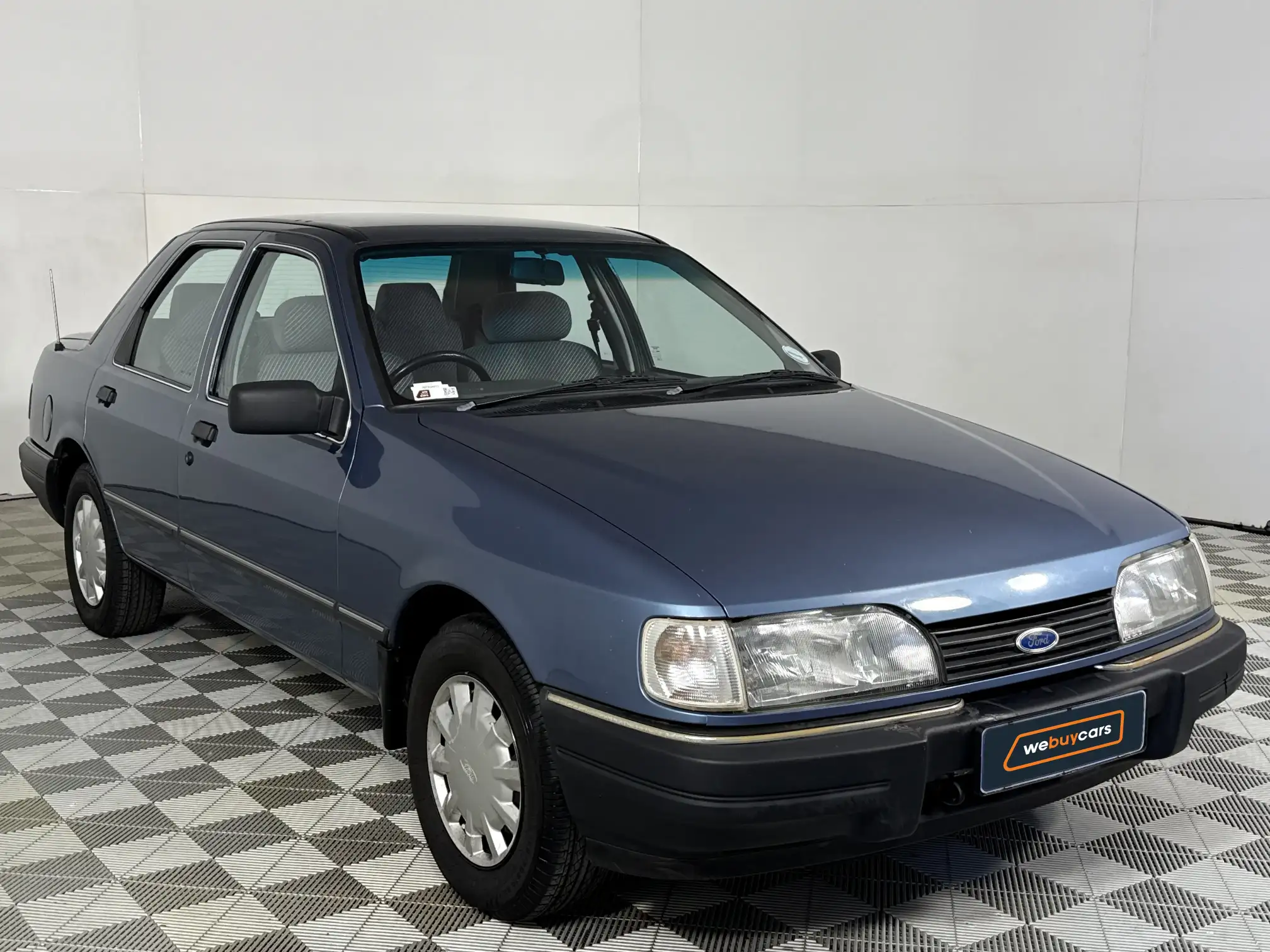 Ford Sapphire
