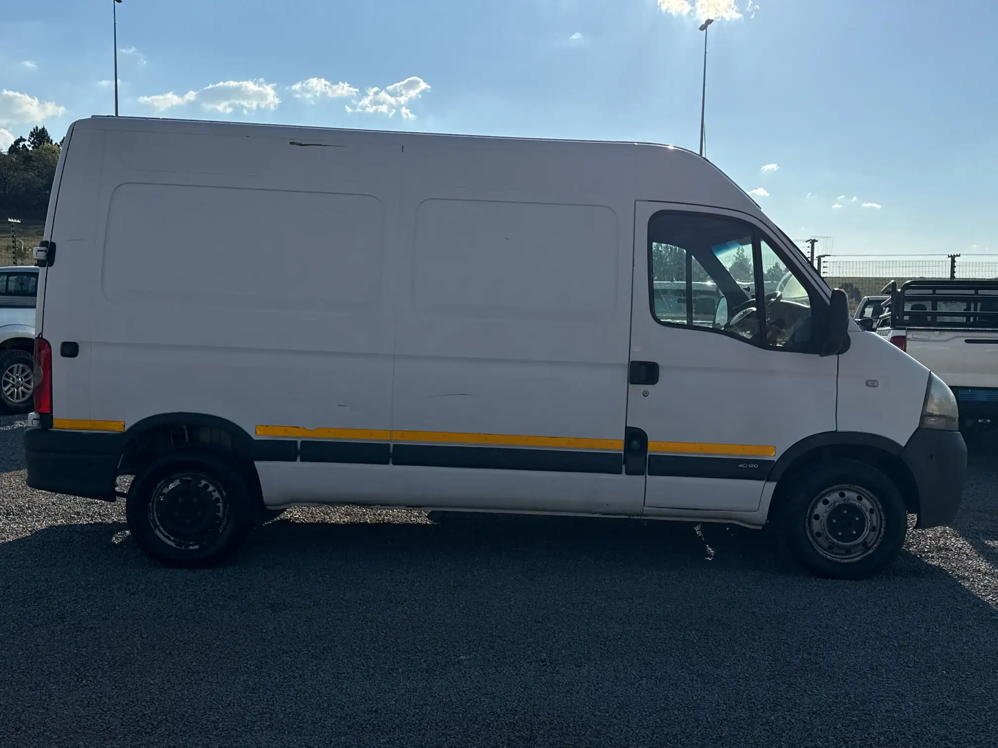 Nissan Interstar